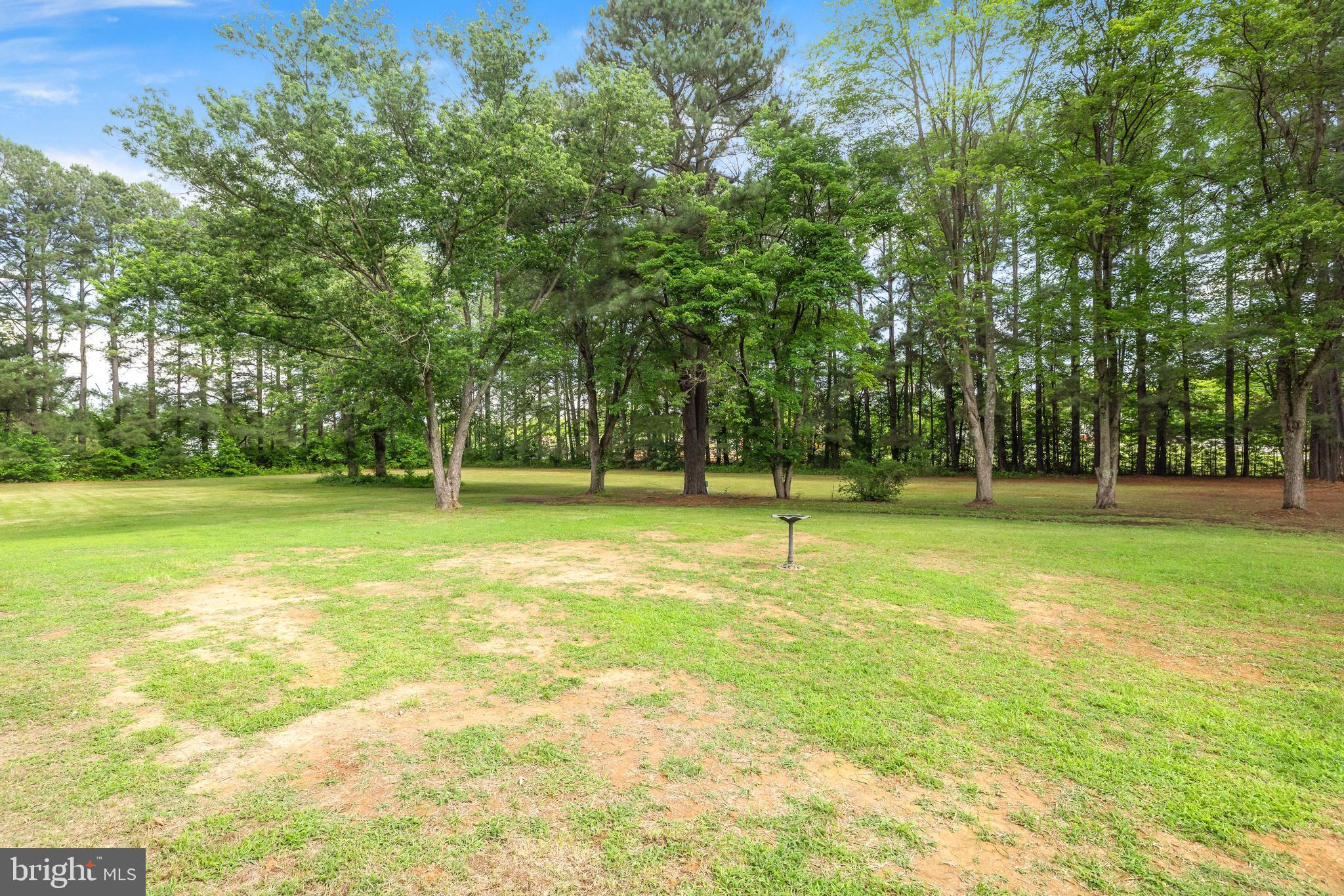 20 Seneca Ln
