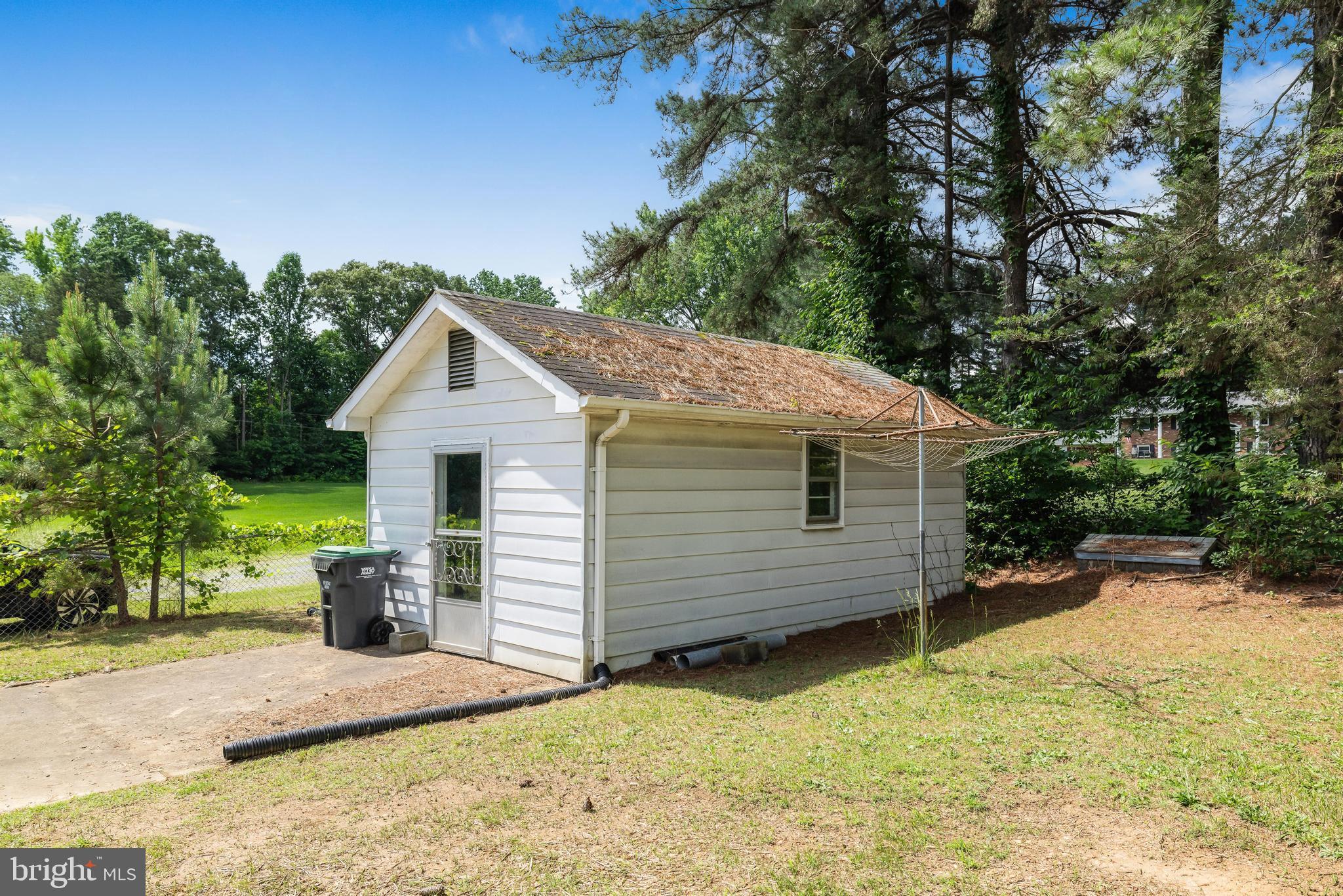 20 Seneca Ln