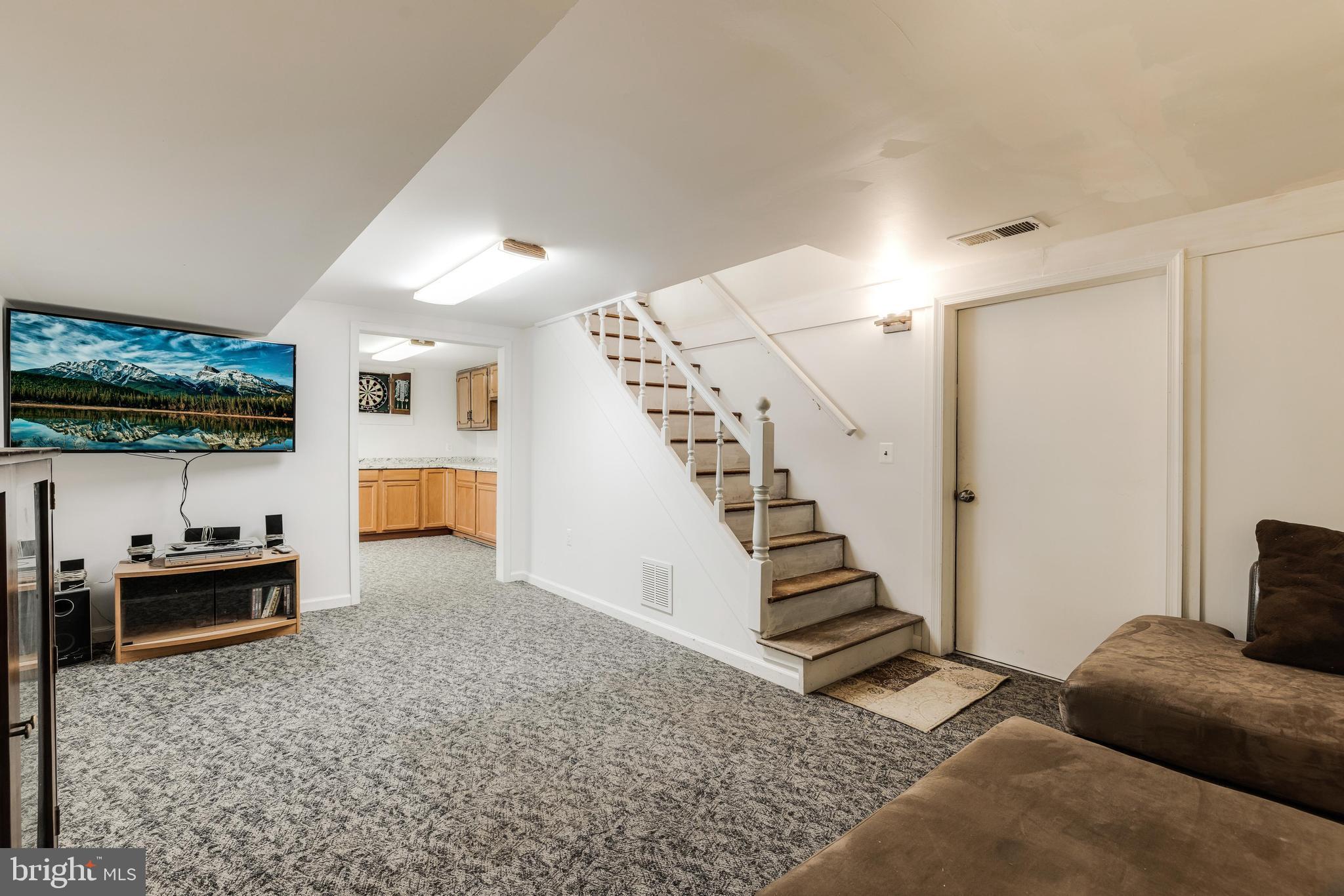 20 Seneca Ln