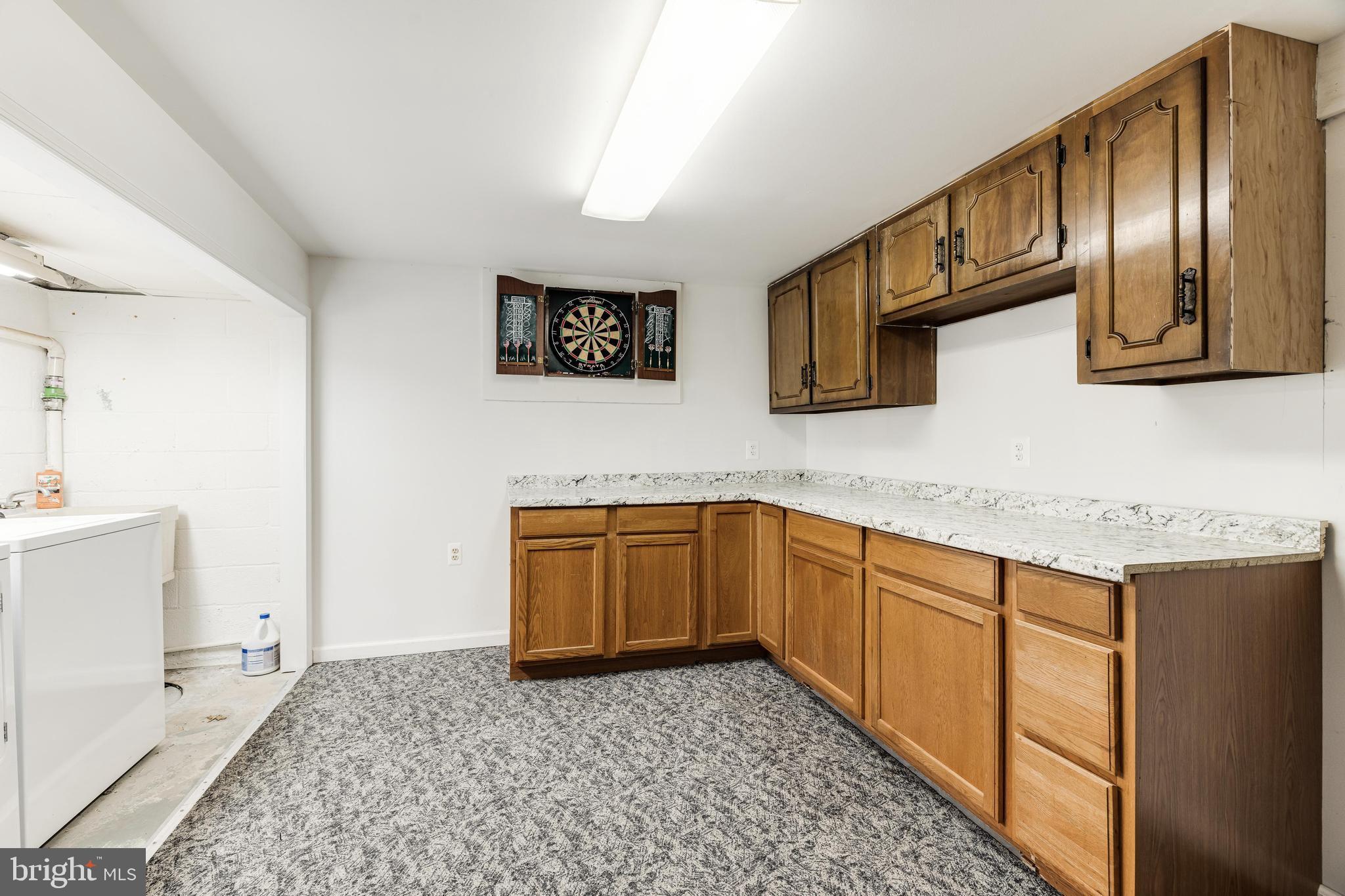 20 Seneca Ln