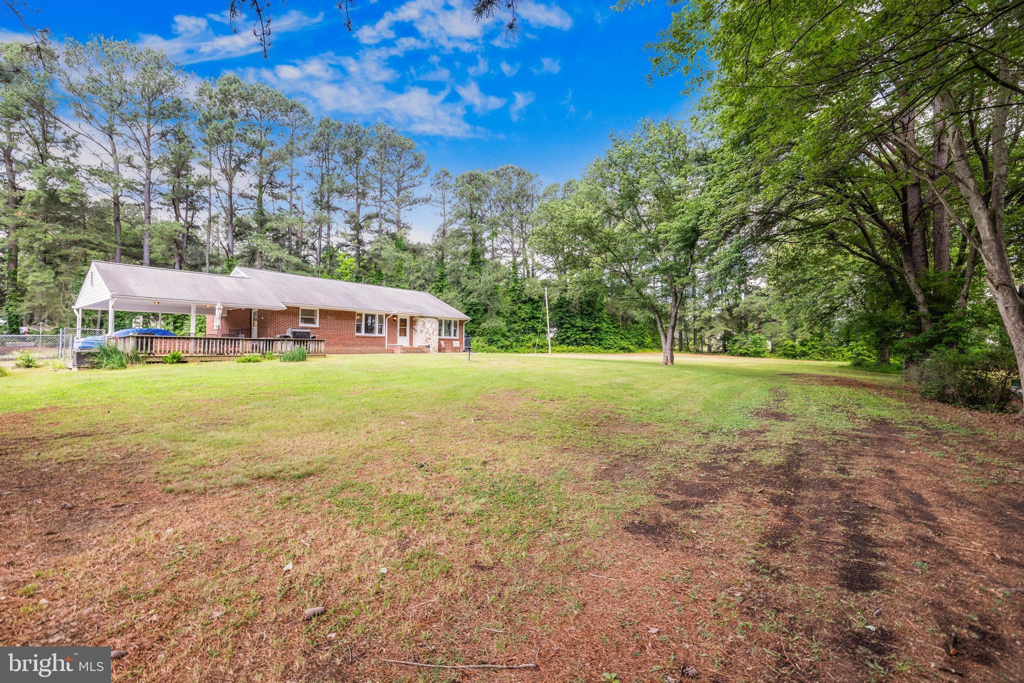 20 Seneca Ln