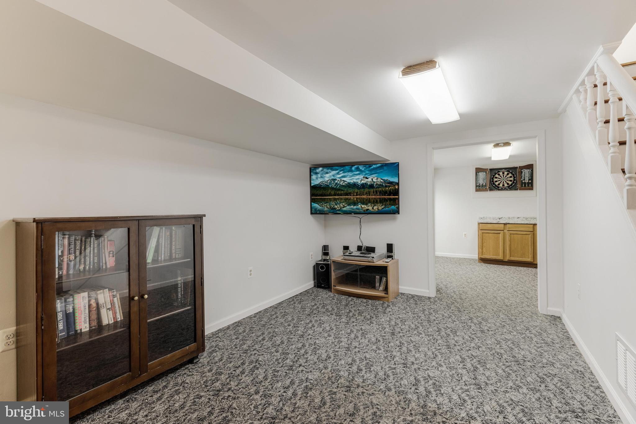 20 Seneca Ln