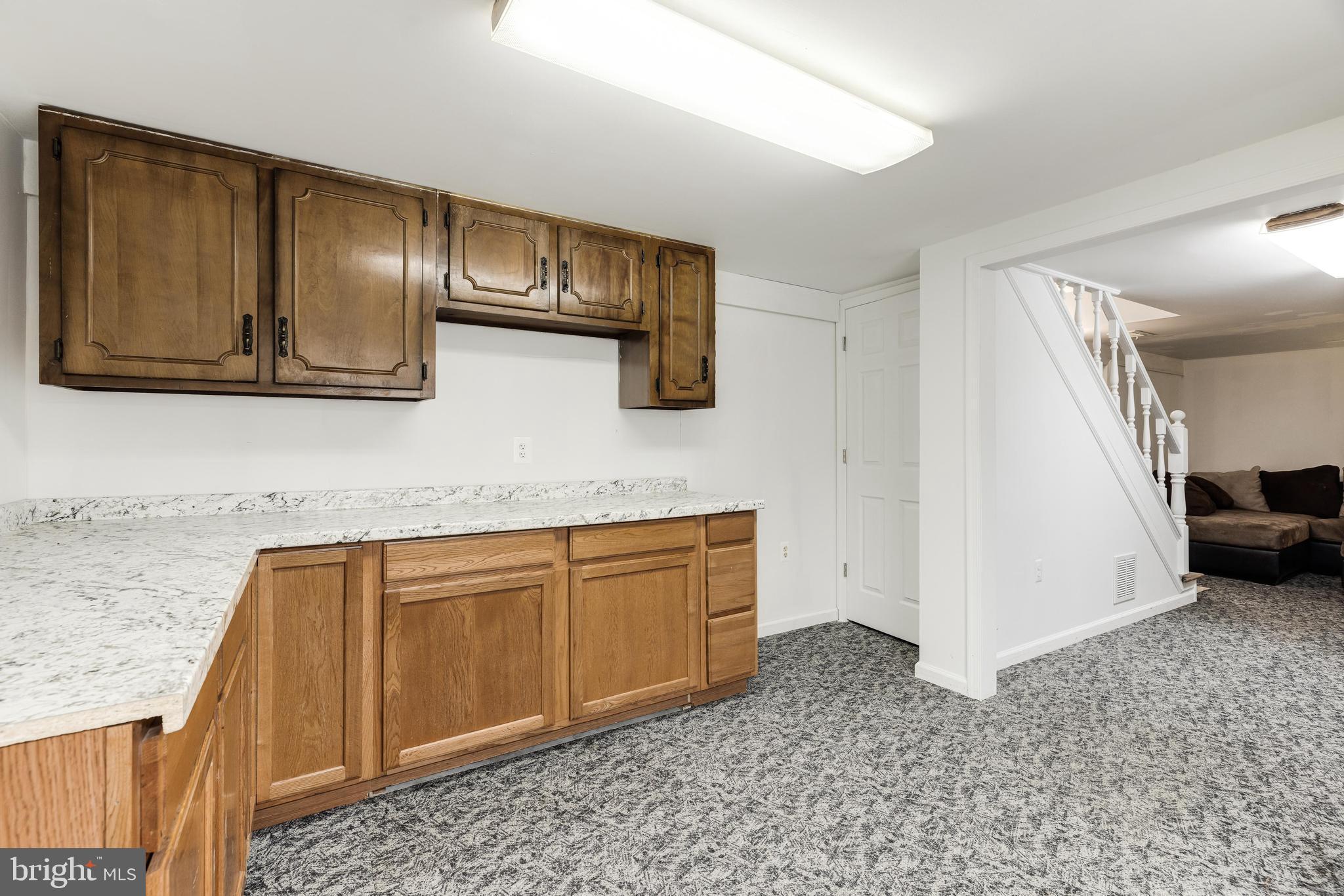 20 Seneca Ln