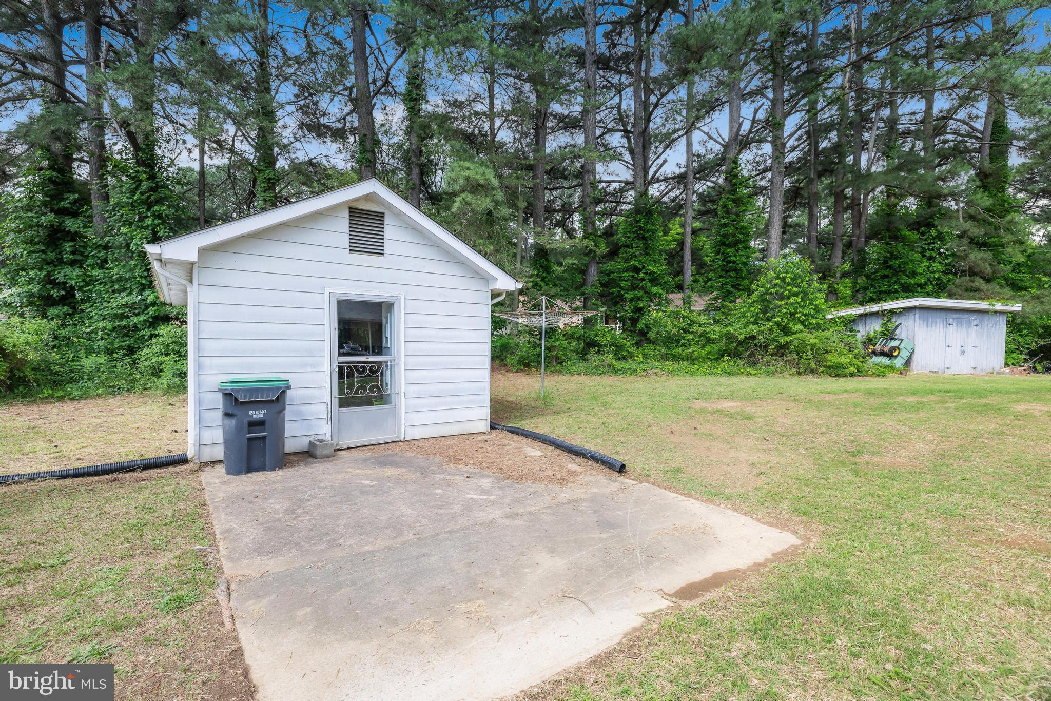 20 Seneca Ln