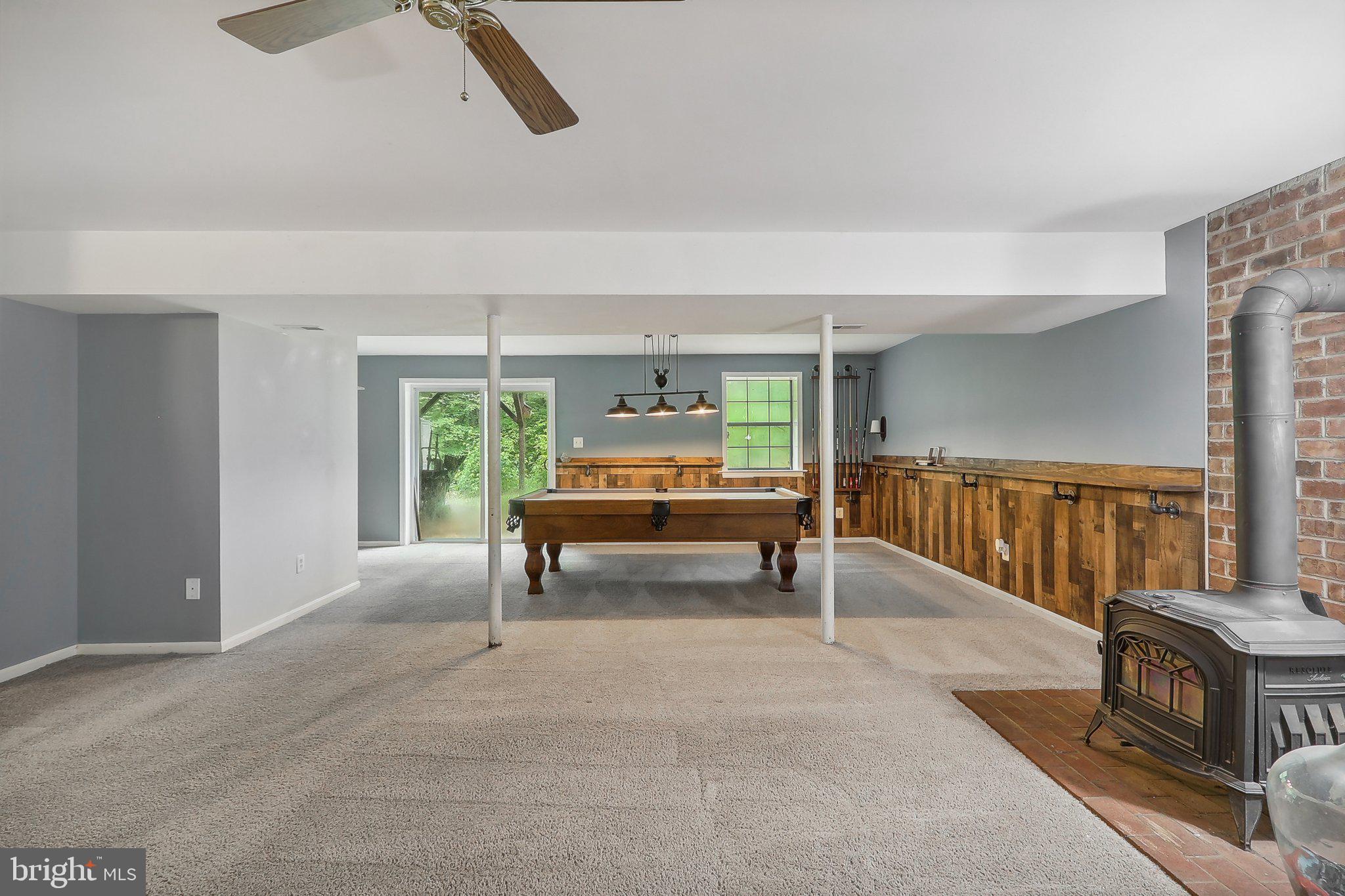 90 Panners Ln