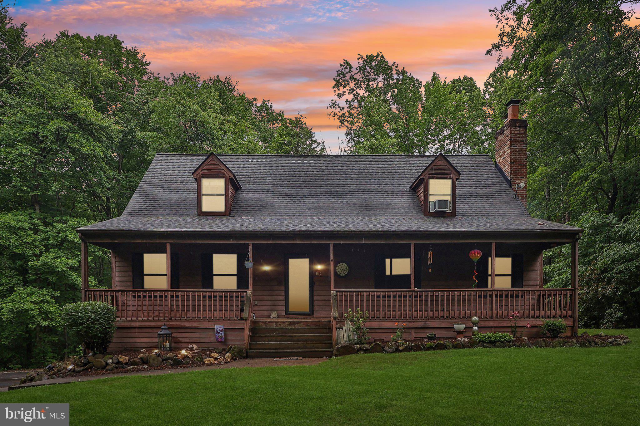 90 Panners Ln