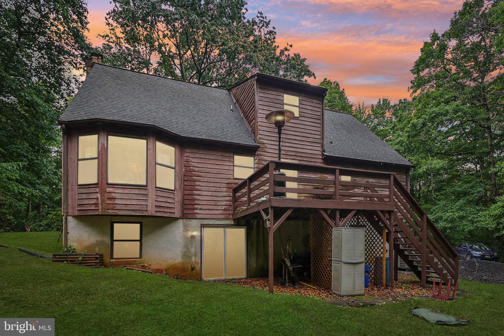 90 Panners Ln