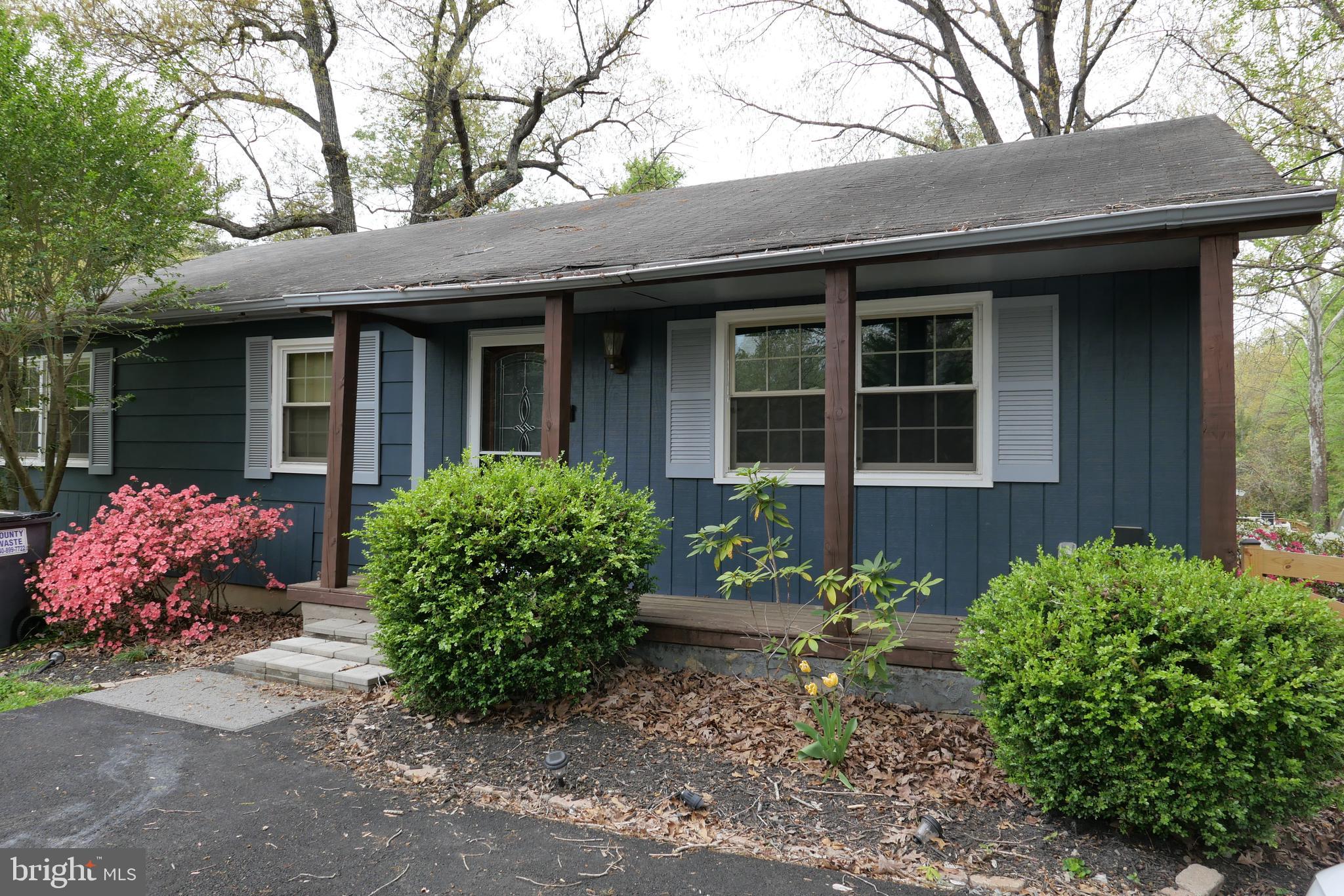 1 Hillcrest Dr