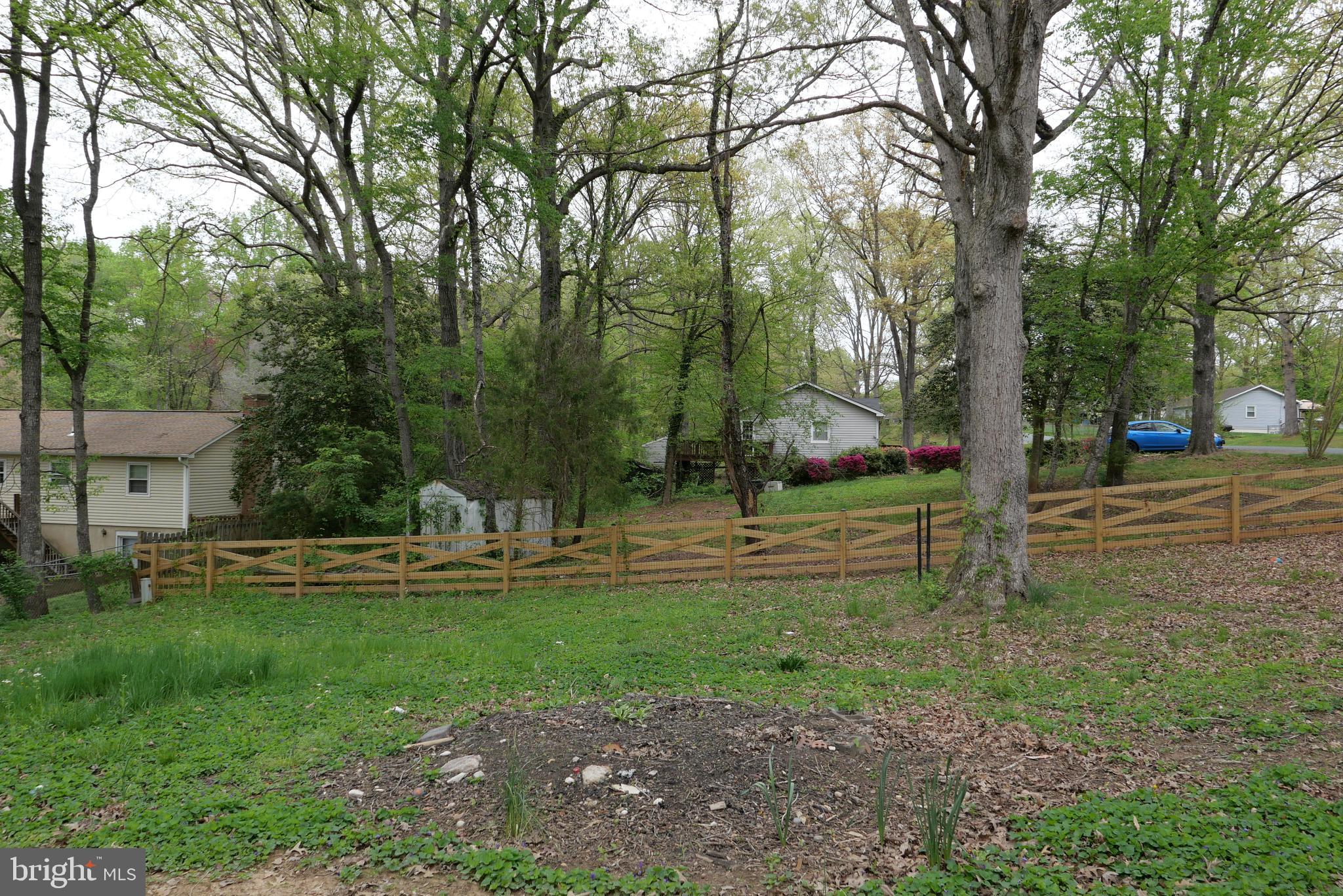 1 Hillcrest Dr