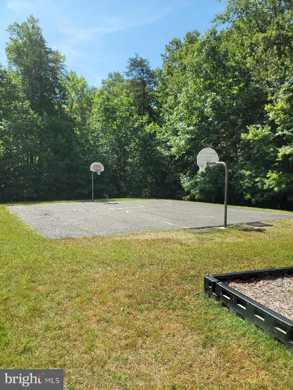 5 Candleridge Ct