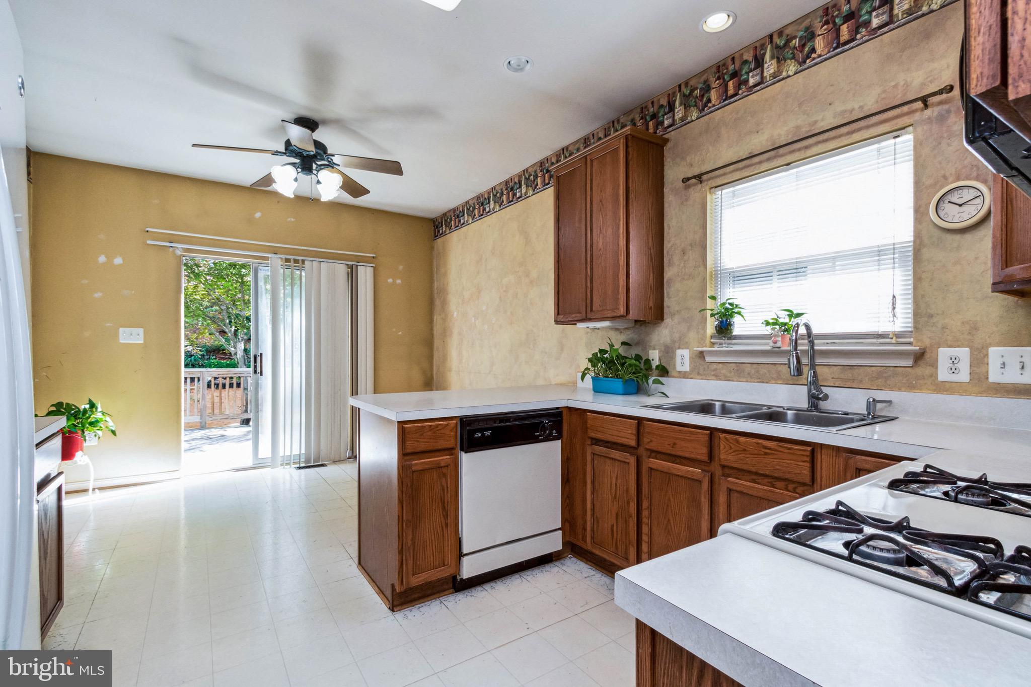 5 Candleridge Ct