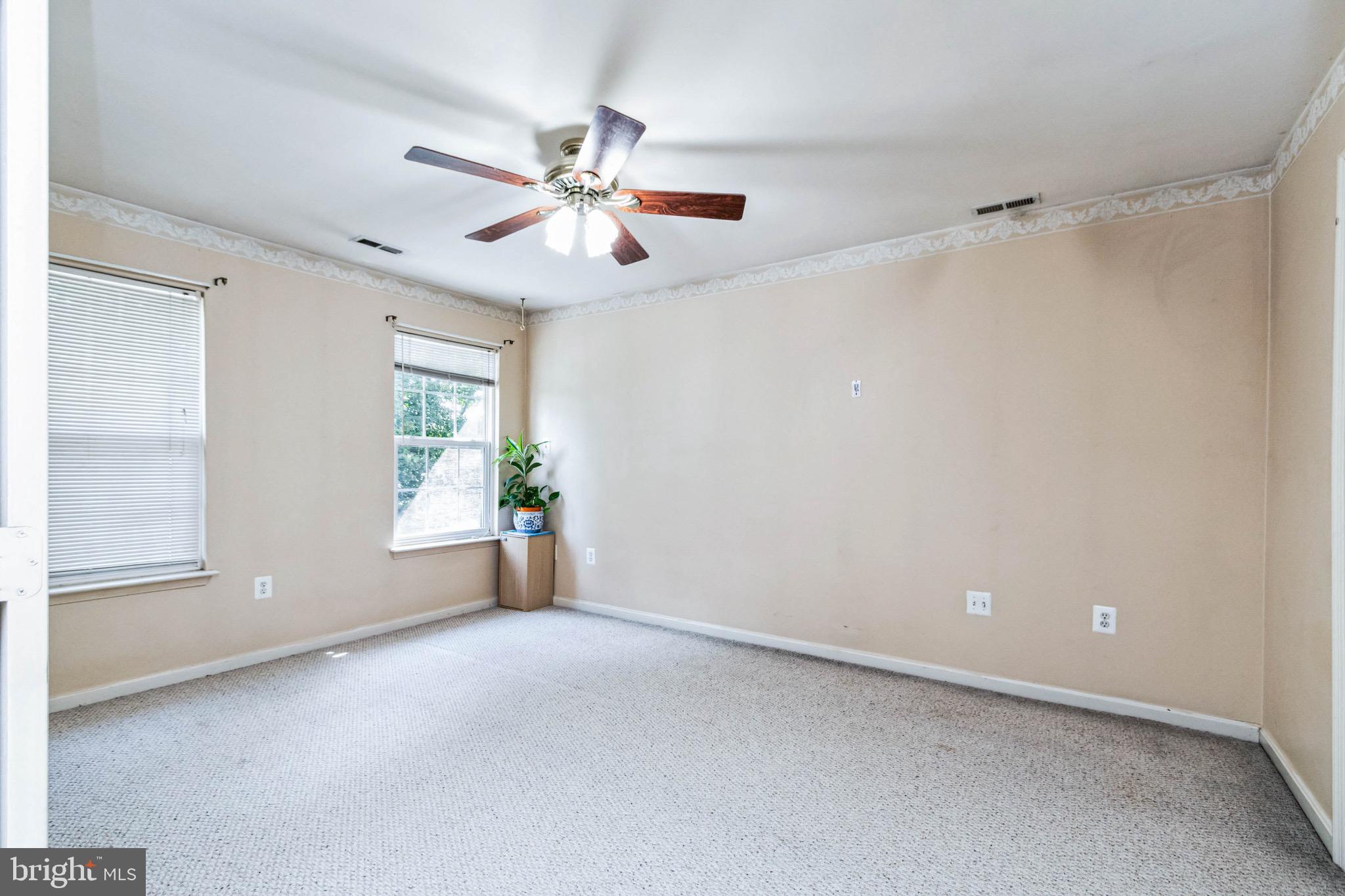 5 Candleridge Ct