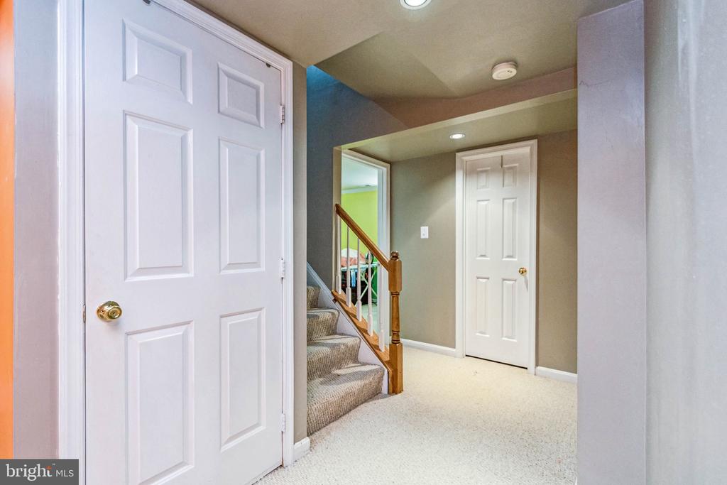 5 Candleridge Ct