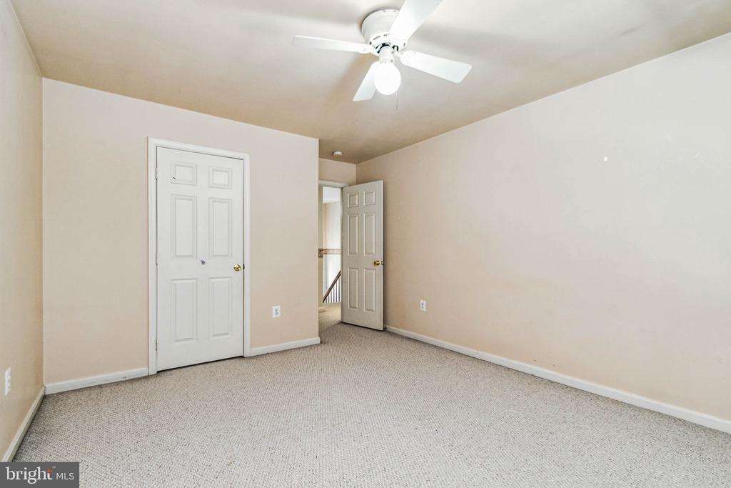5 Candleridge Ct