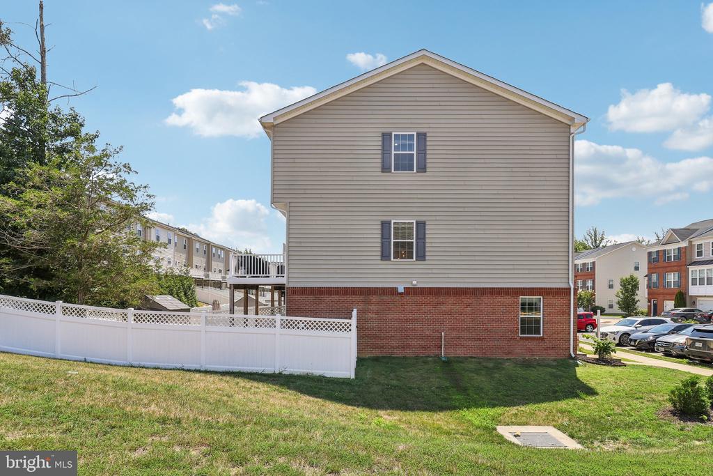 103 Tree Line Dr