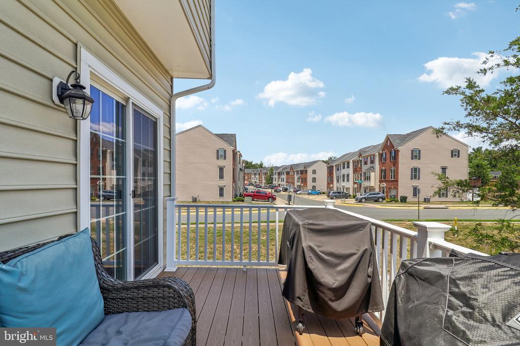 103 Tree Line Dr
