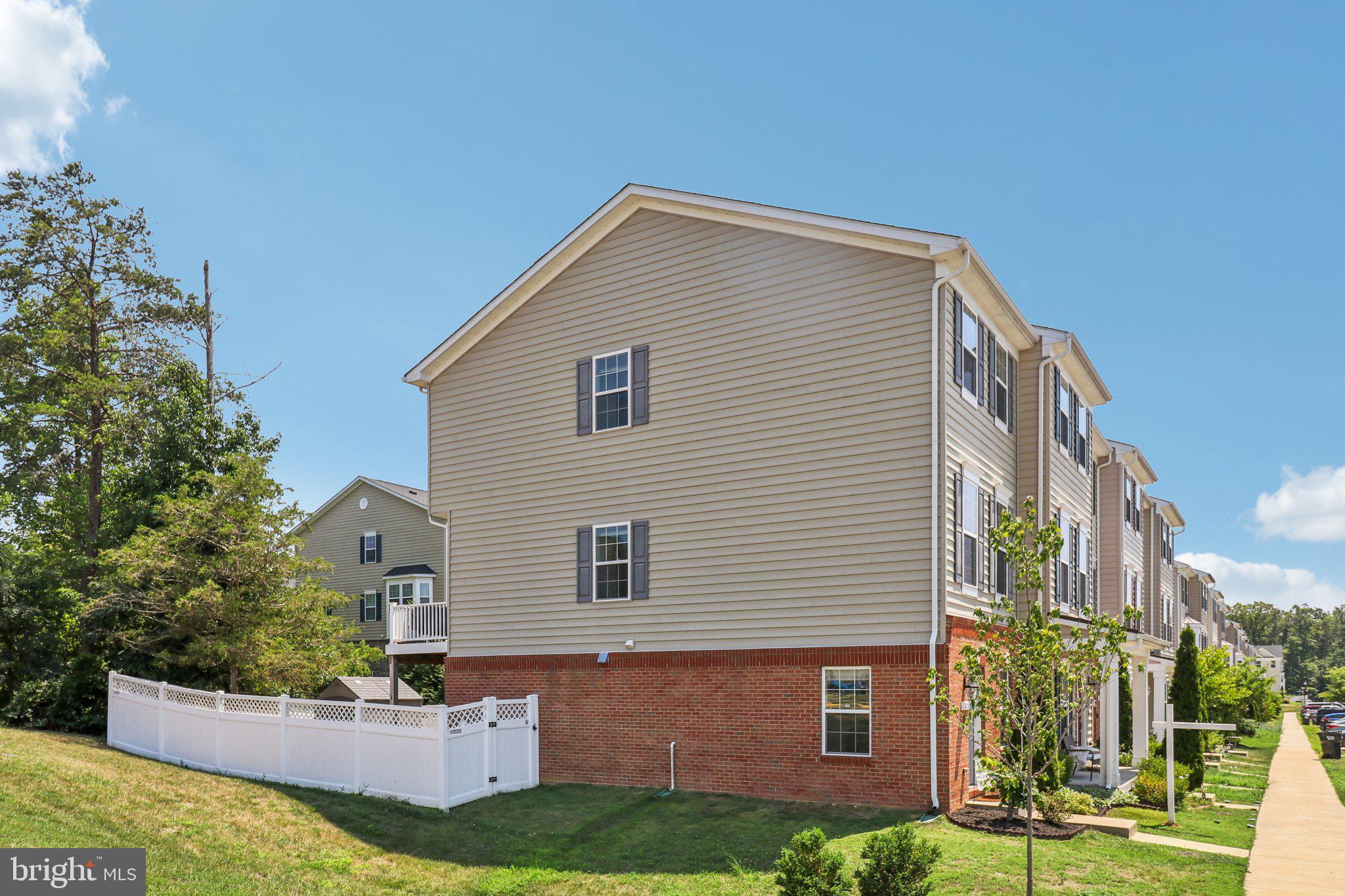 103 Tree Line Dr