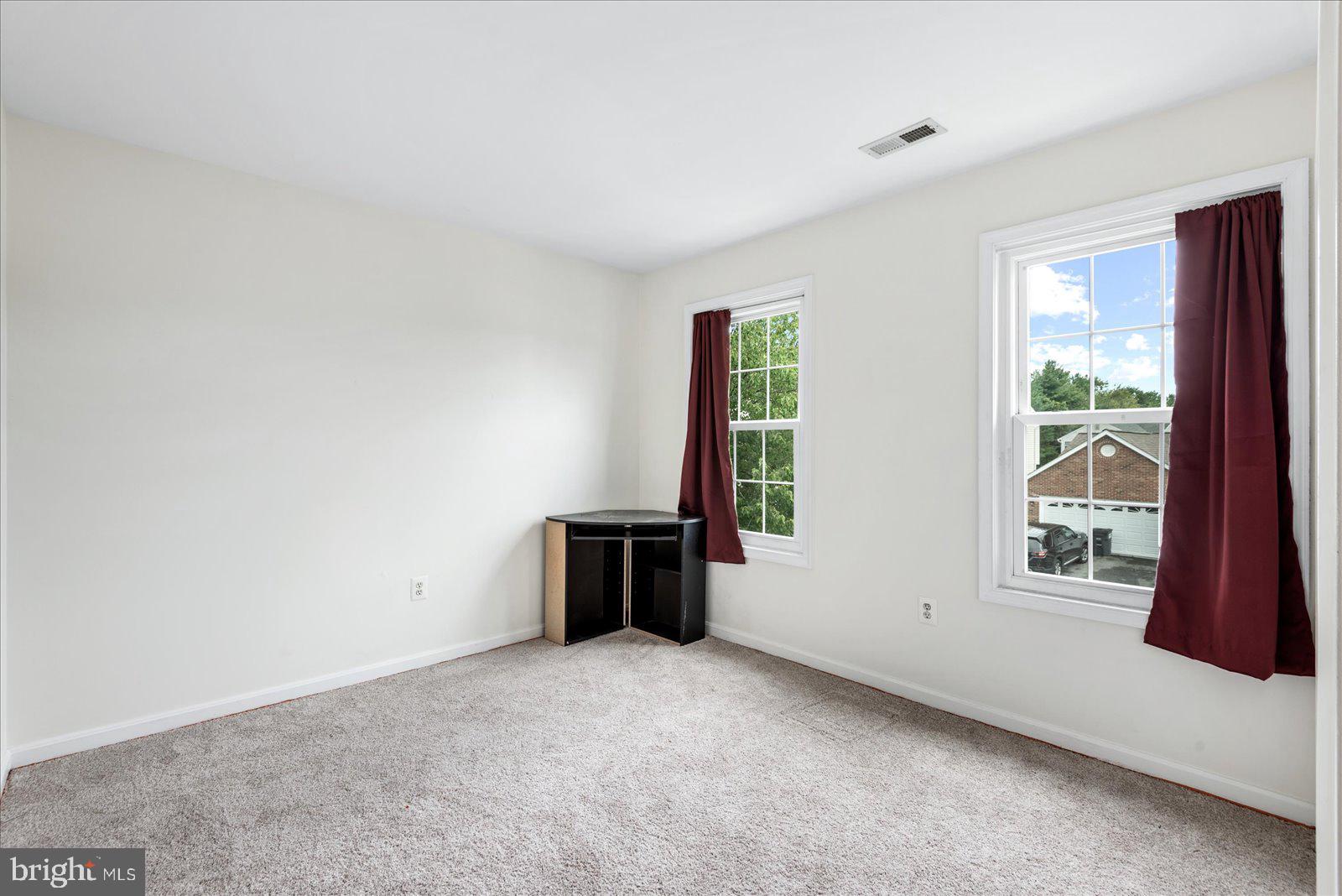 5 Ella Ct
