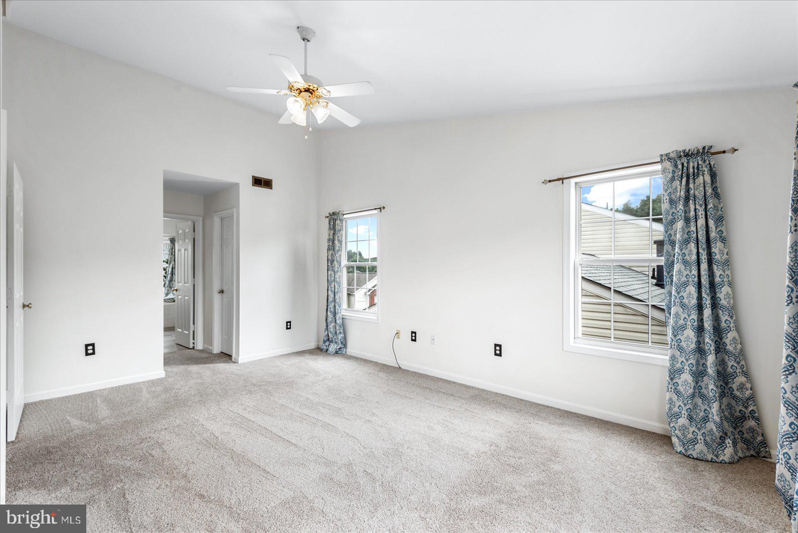 5 Ella Ct
