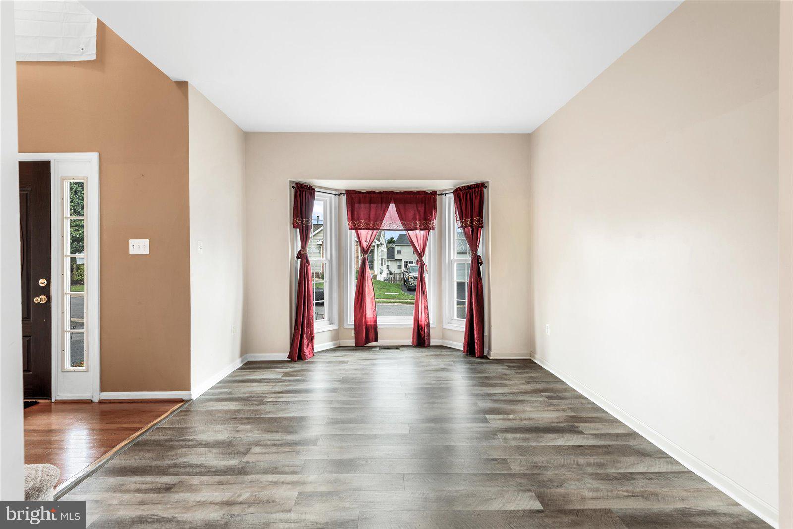5 Ella Ct
