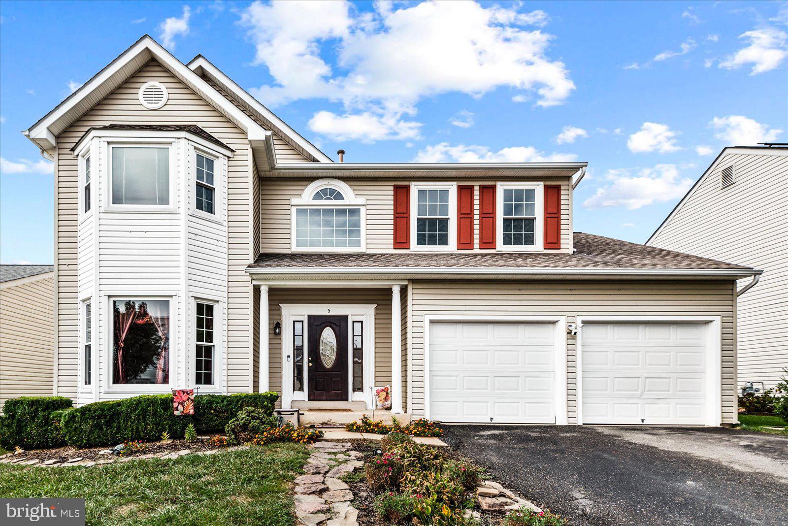 5 Ella Ct