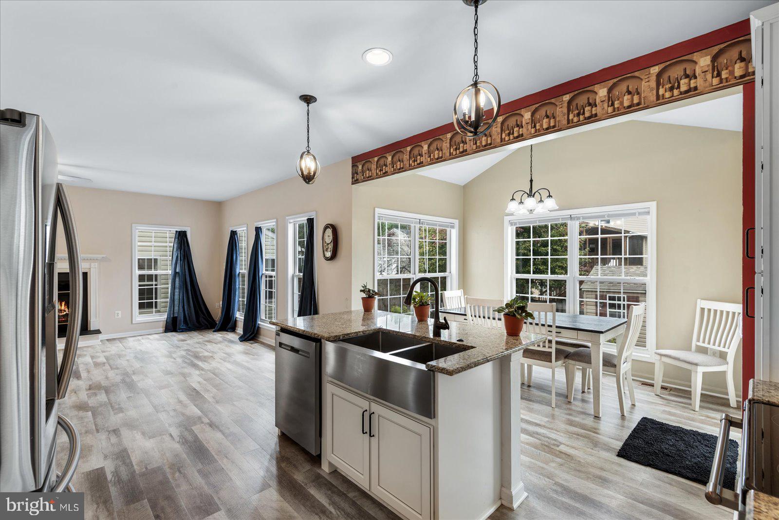 5 Ella Ct