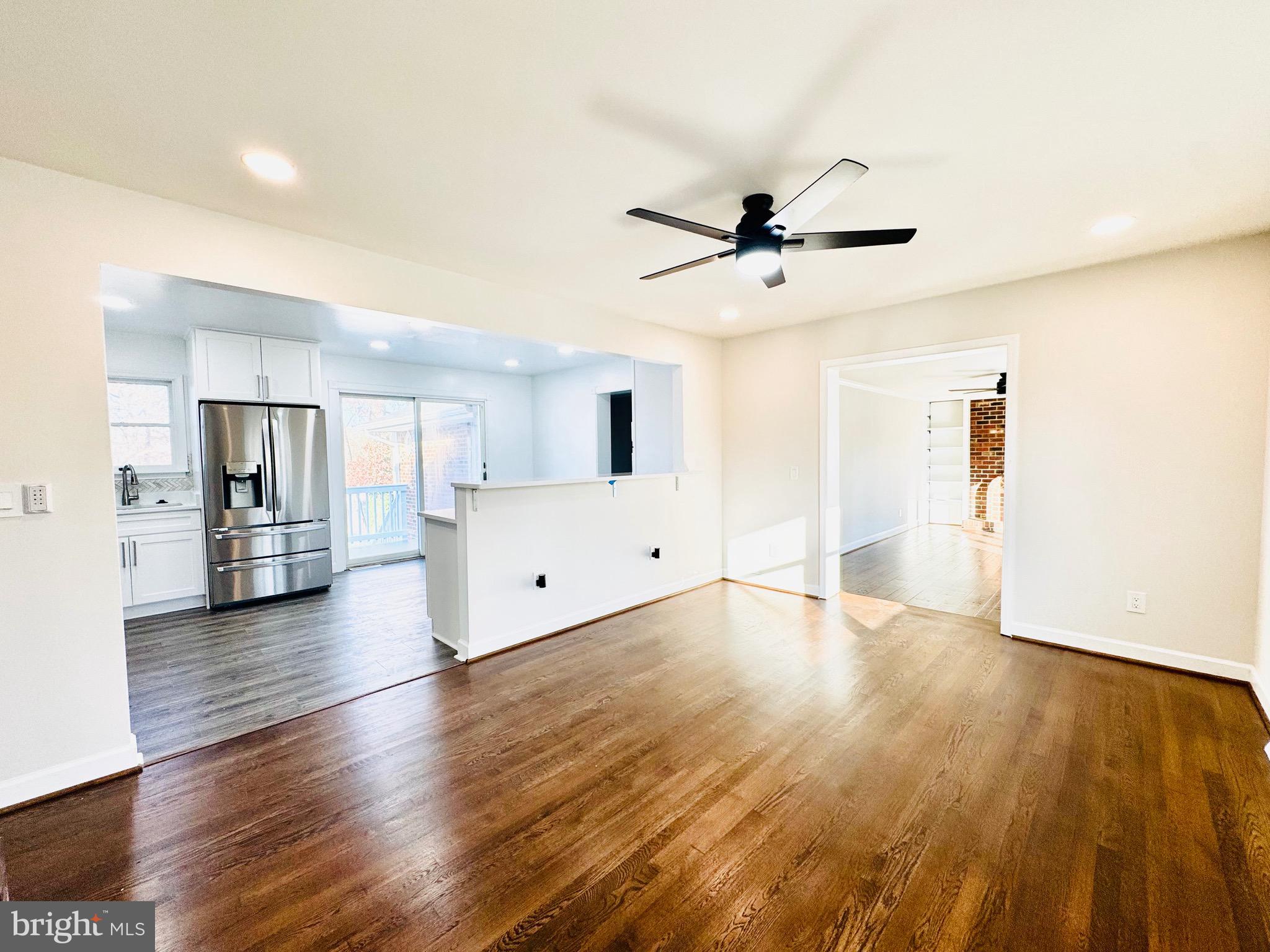 828 Spring Valley Dr
