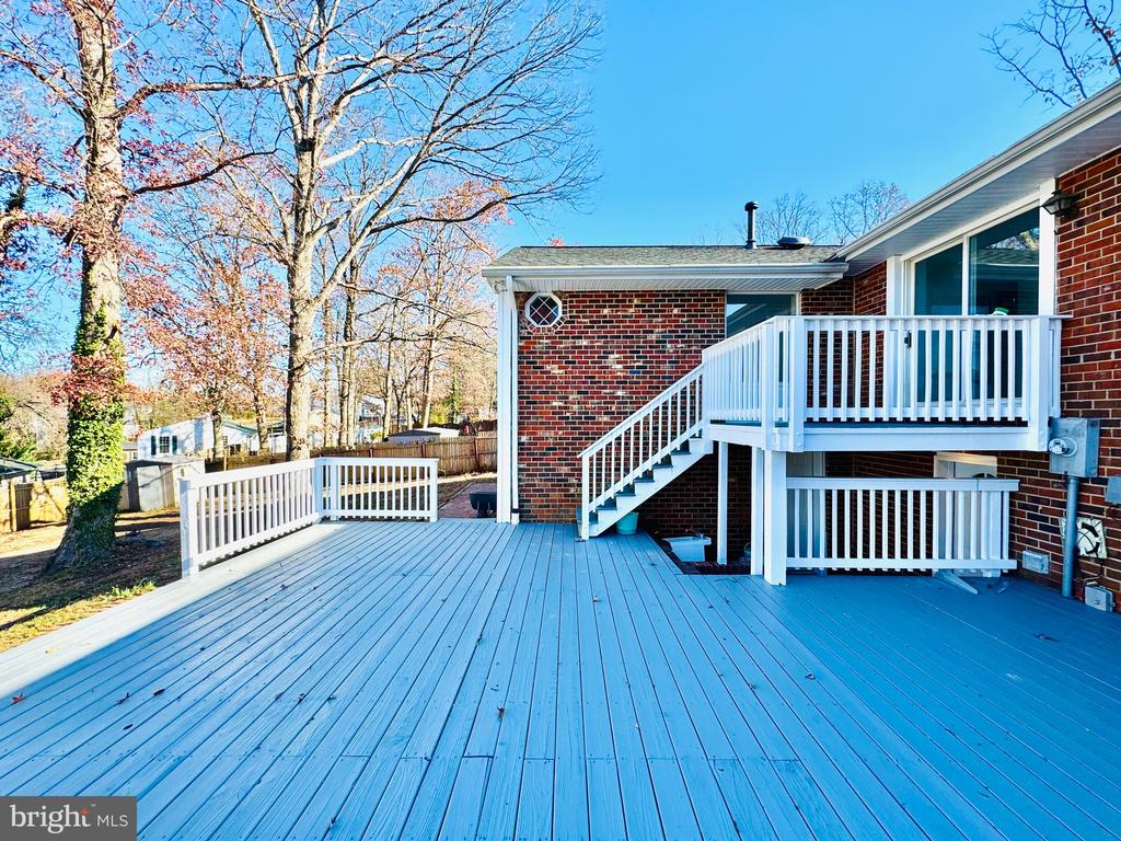 828 Spring Valley Dr