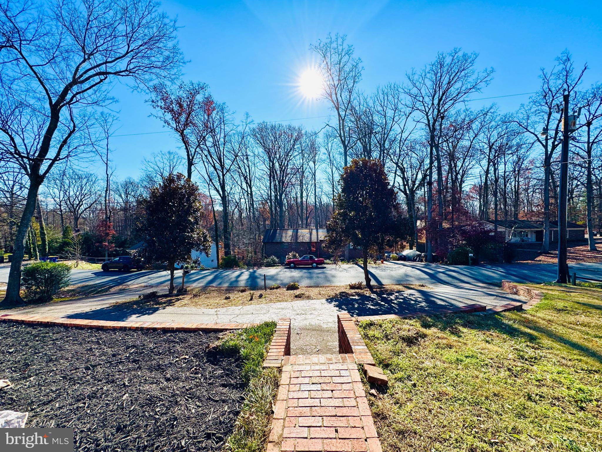 828 Spring Valley Dr