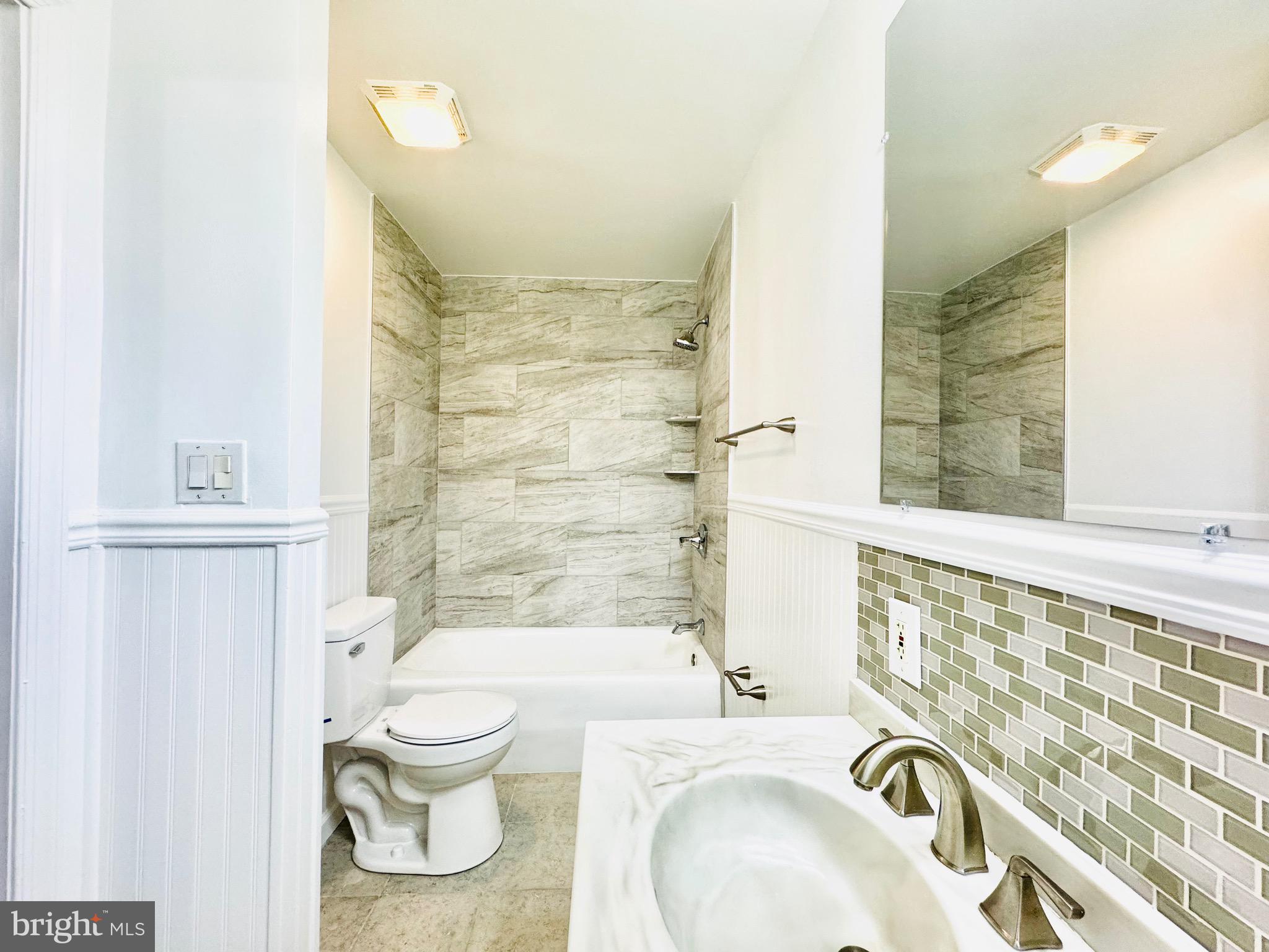 828 Spring Valley Dr
