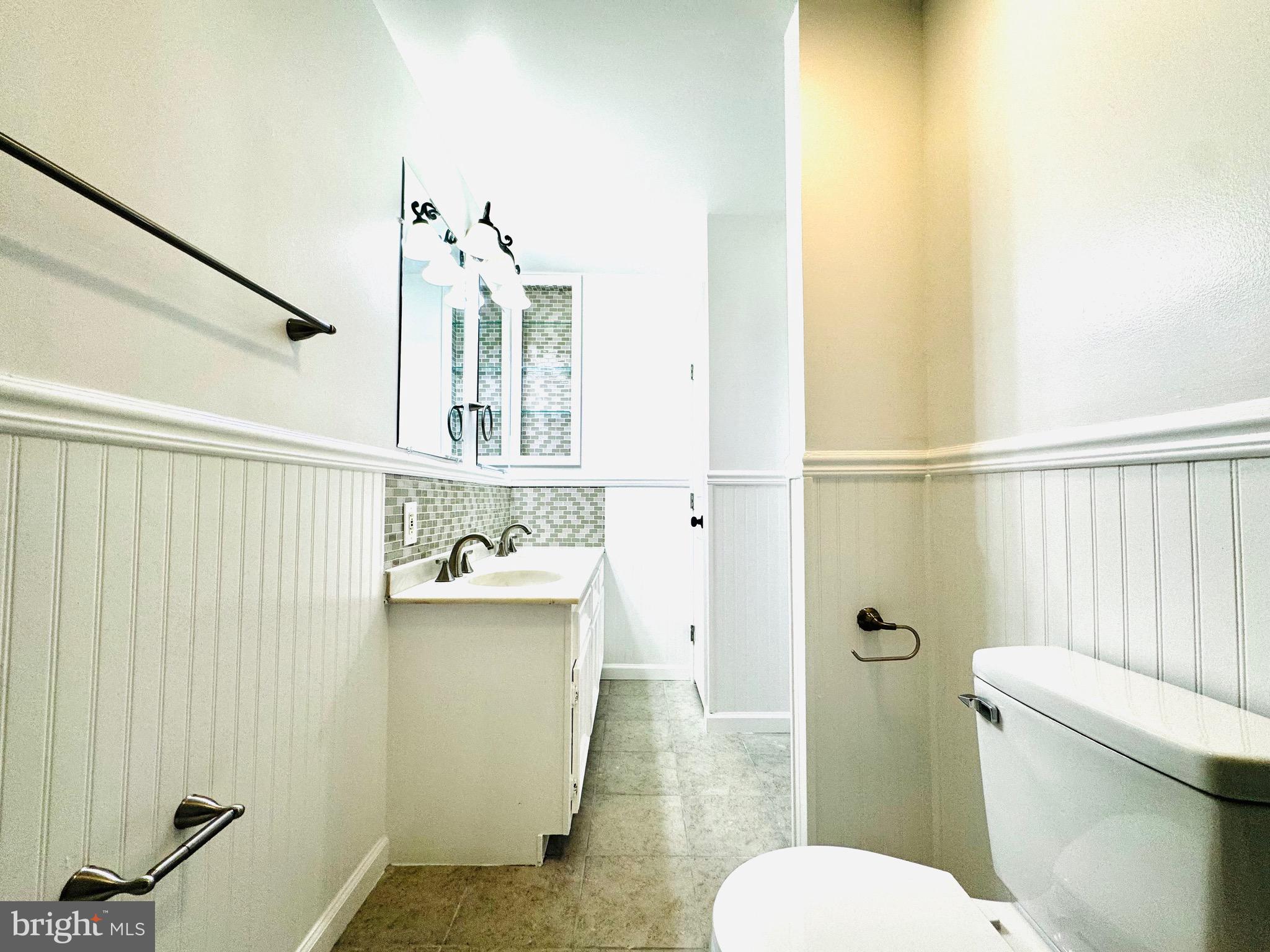 828 Spring Valley Dr