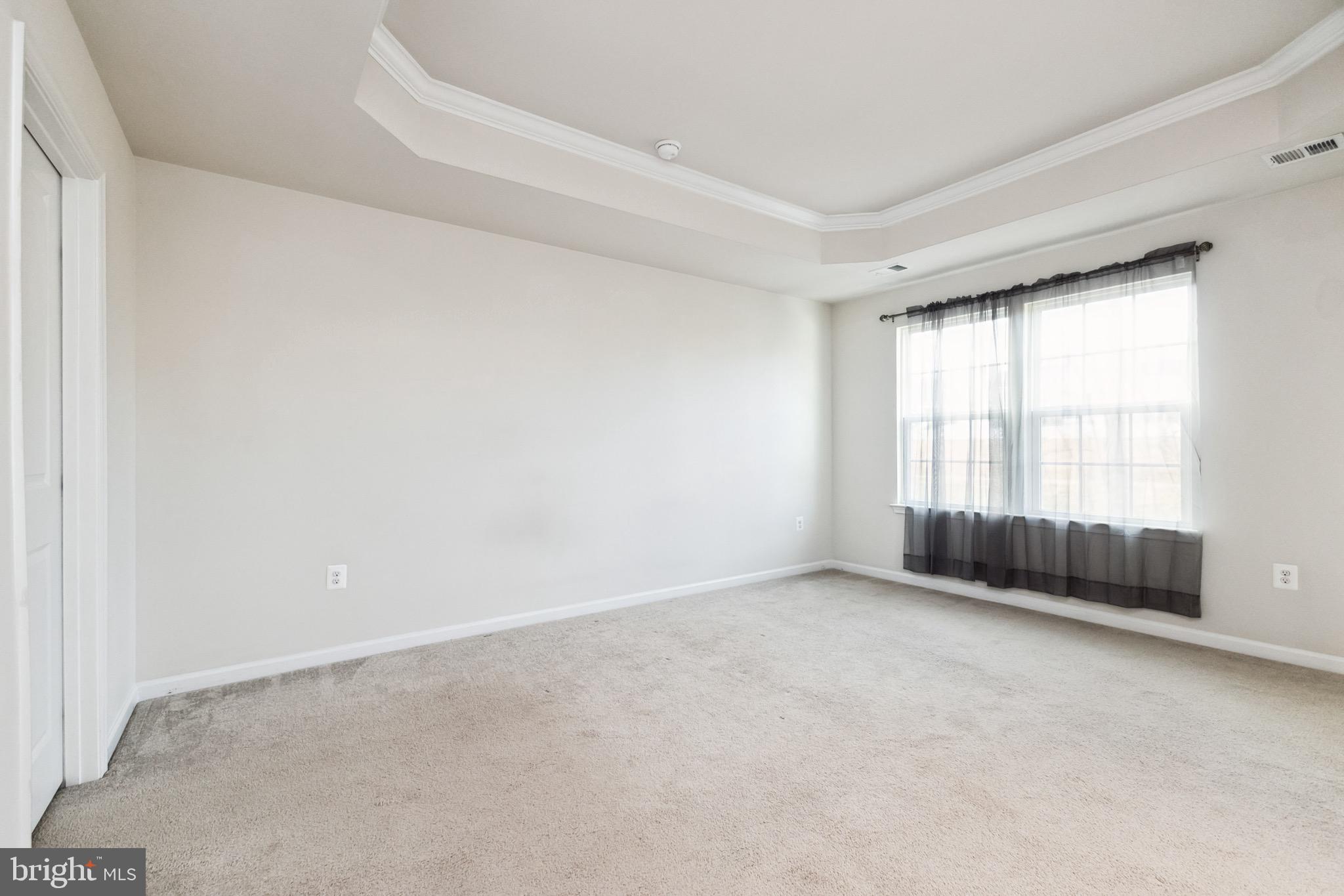 526 LANDING DR
