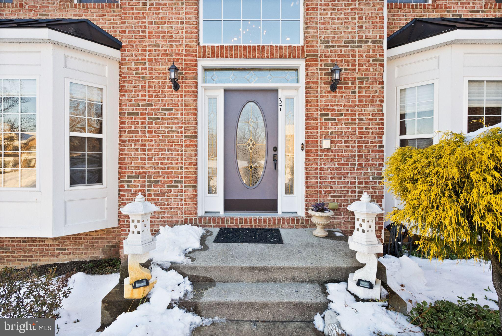 37 Sentinel Ridge Ln