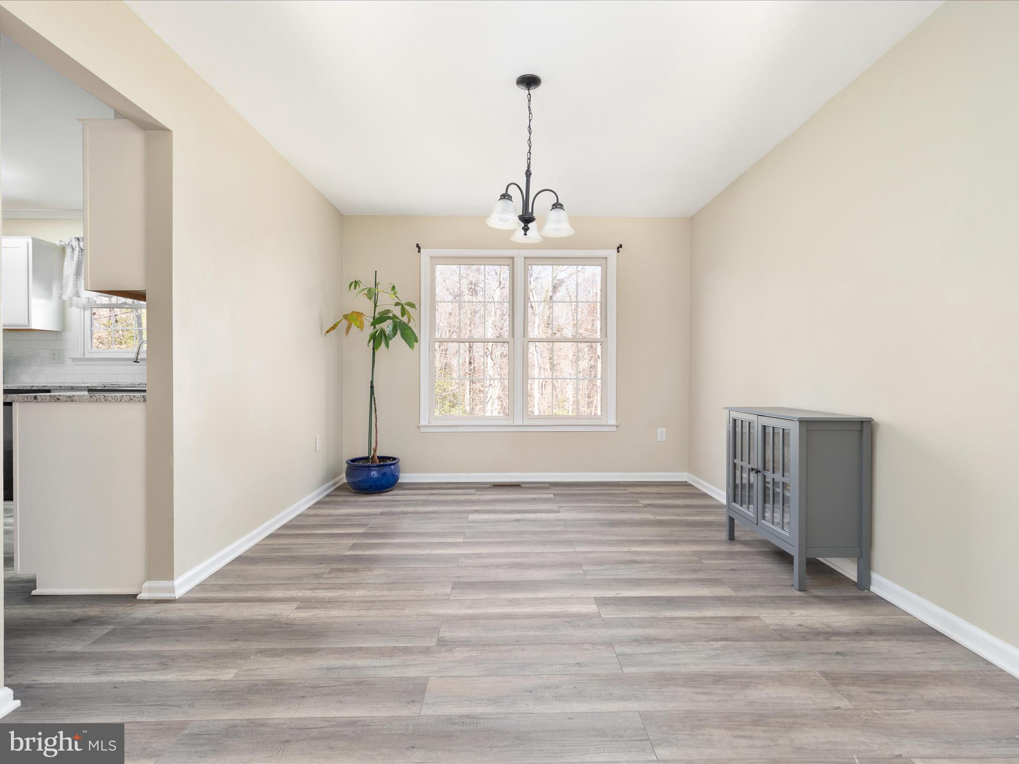 4 Willow Glen Ct