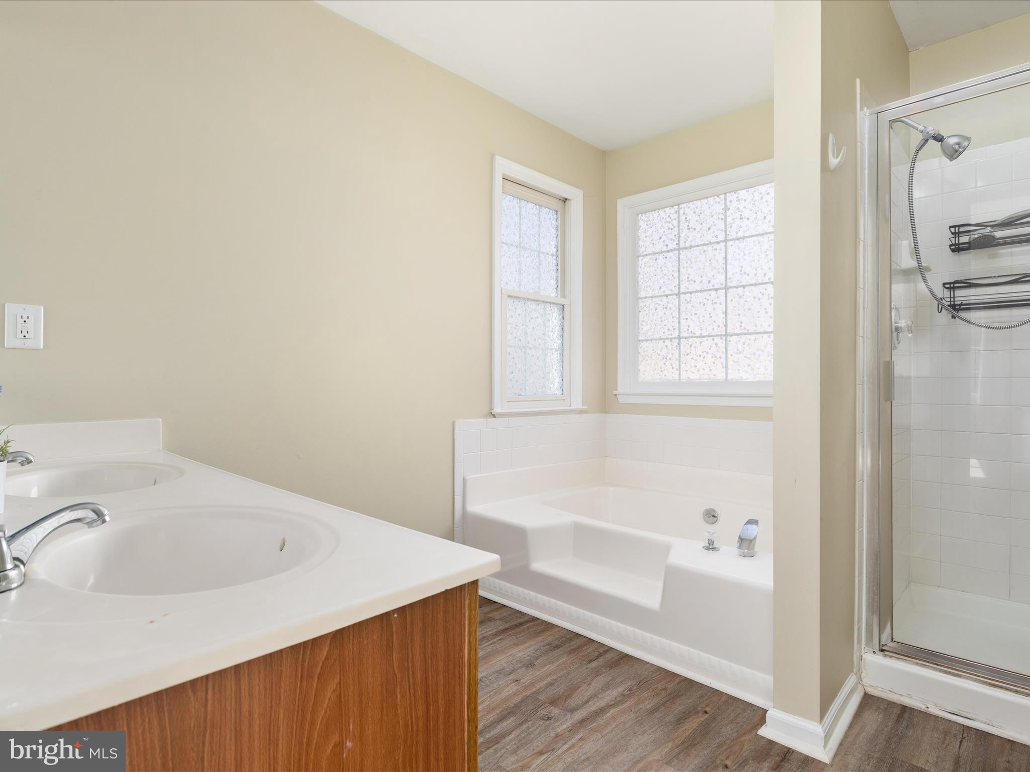 4 Willow Glen Ct