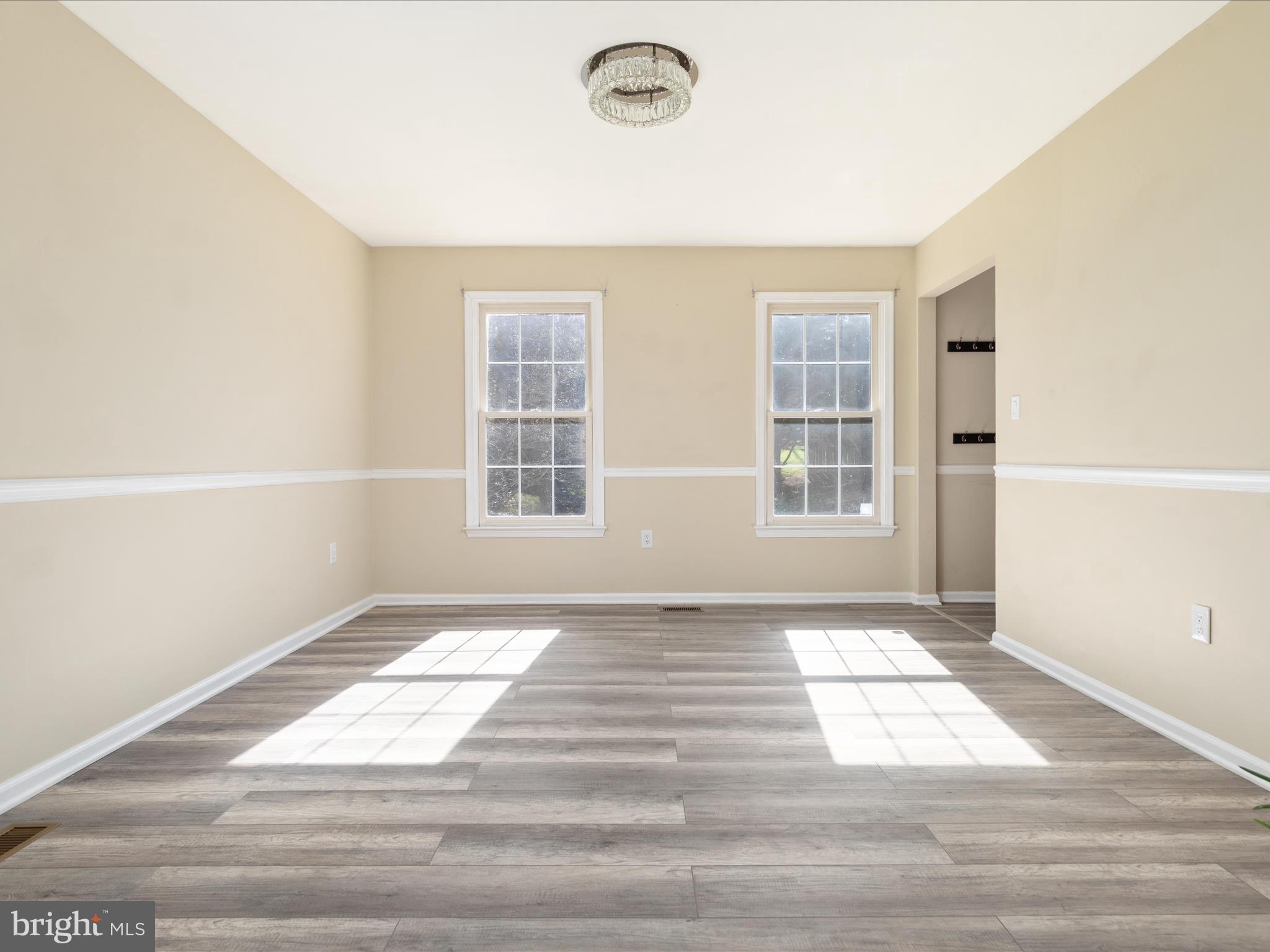 4 Willow Glen Ct