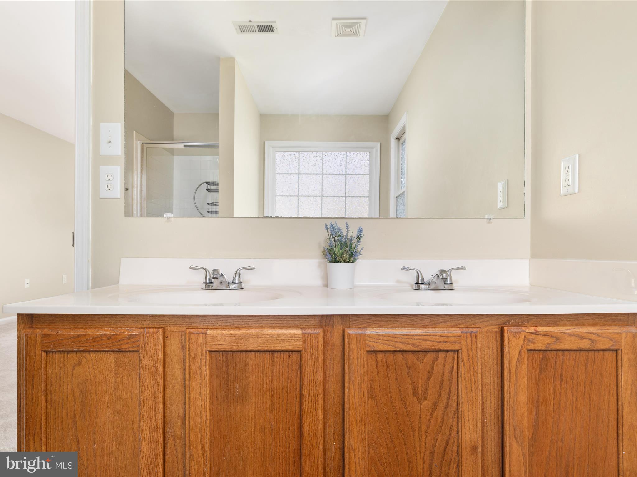 4 Willow Glen Ct