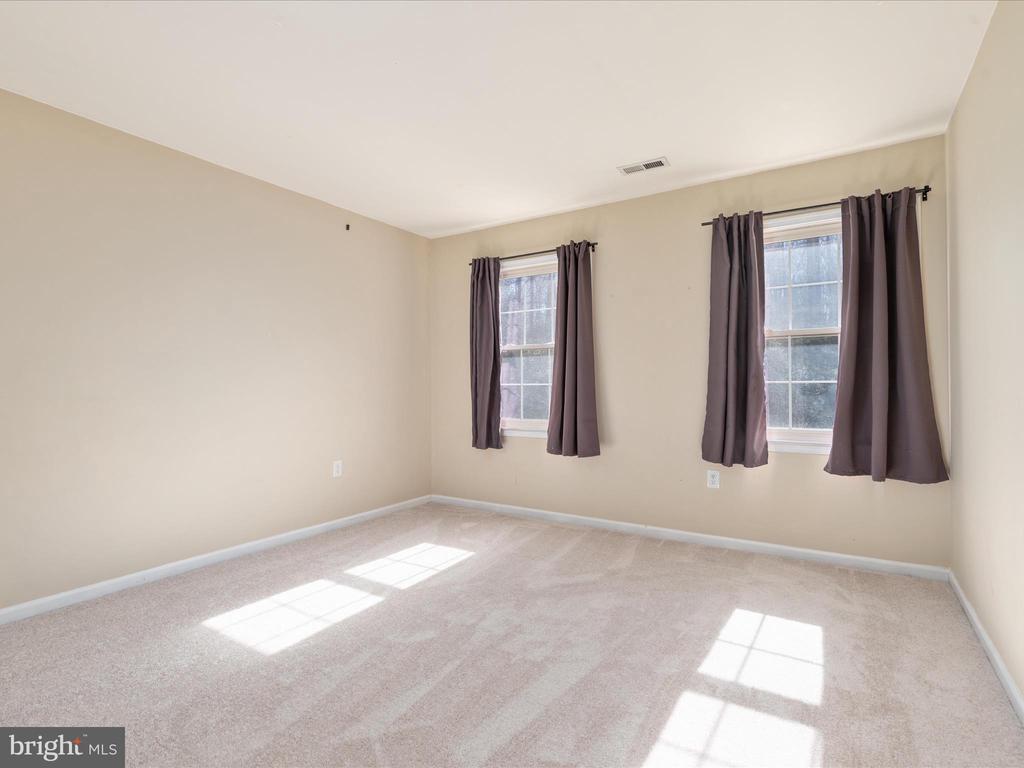 4 Willow Glen Ct
