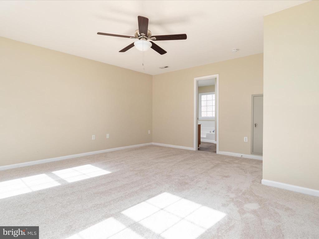 4 Willow Glen Ct