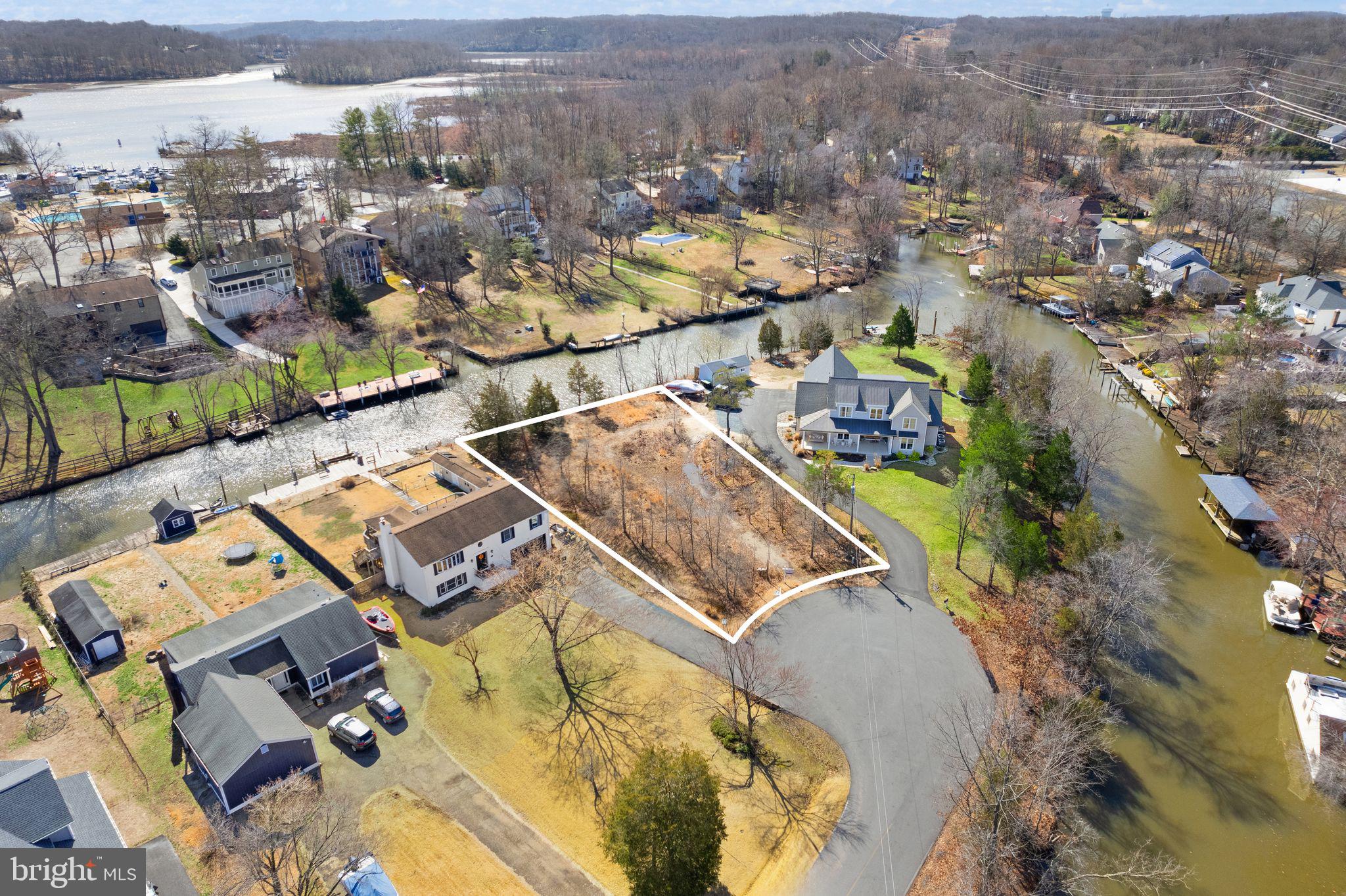 1001 Potomac Dr