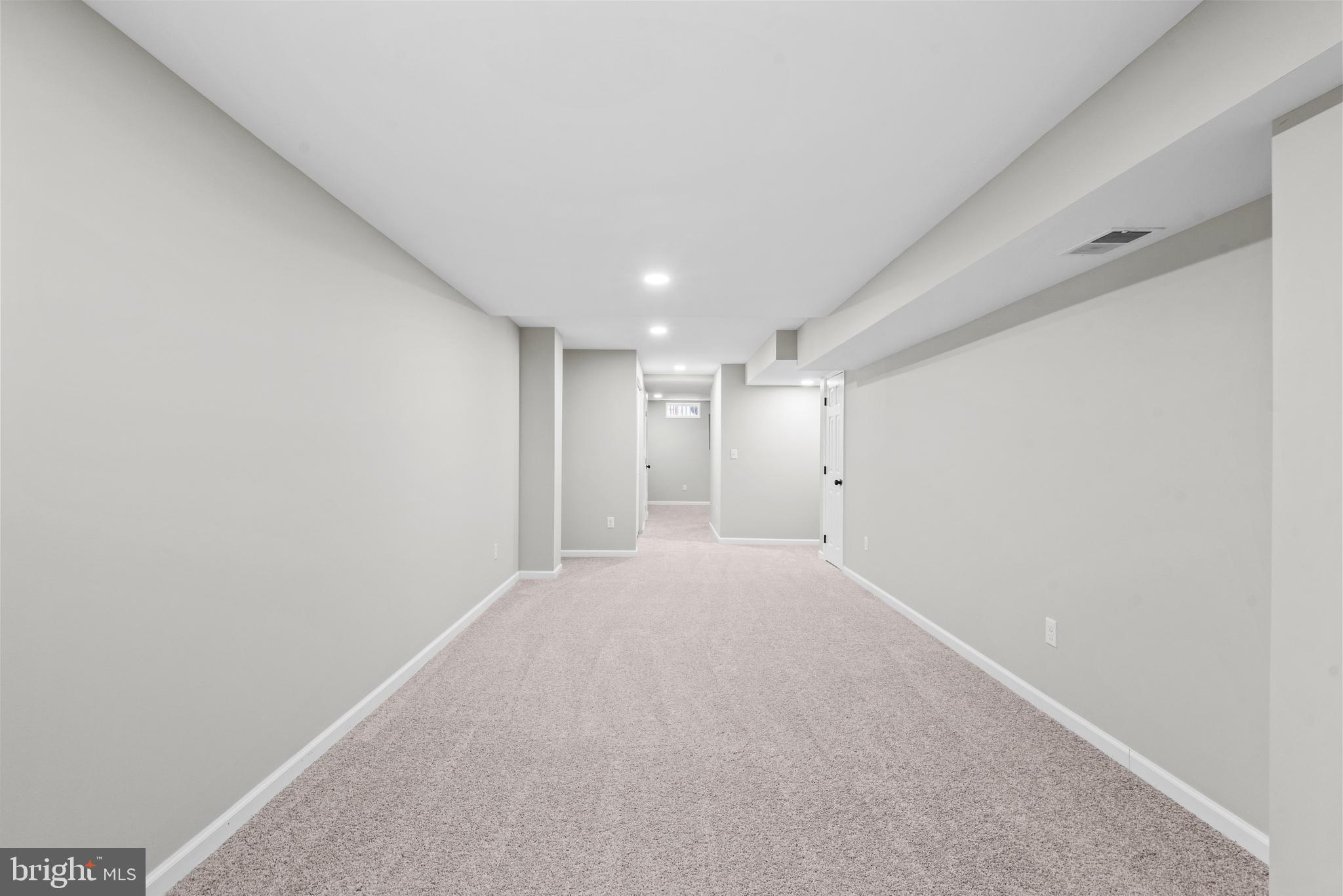 4 Dawson Dr