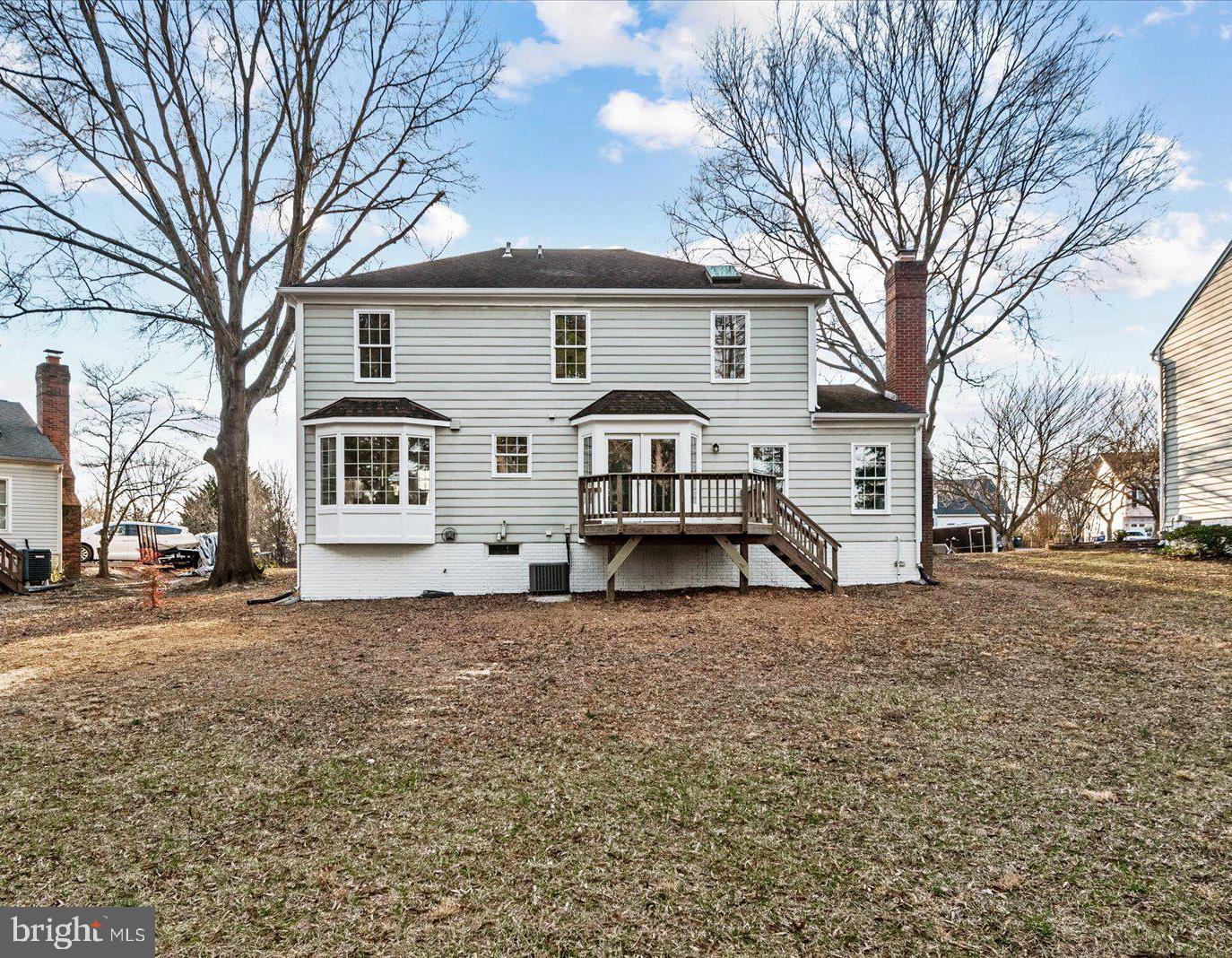 4 Dawson Dr