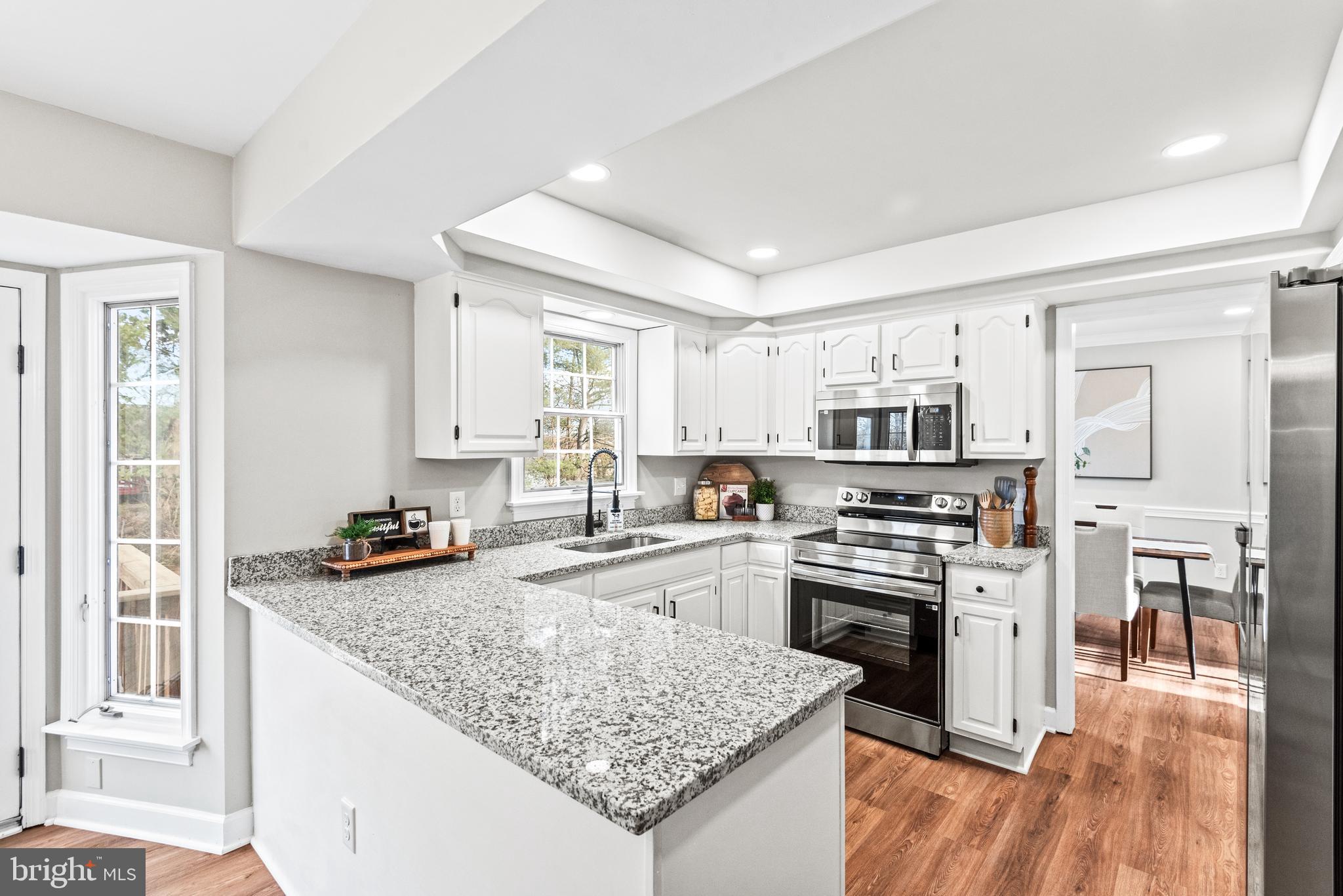 4 Dawson Dr