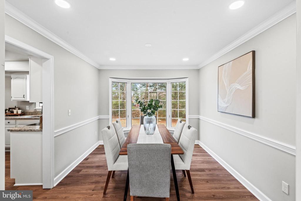 4 Dawson Dr