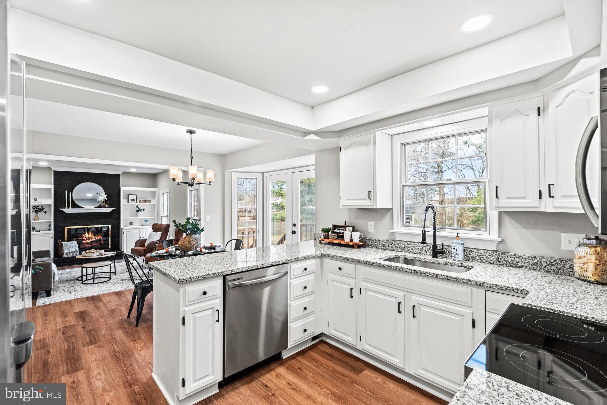 4 Dawson Dr