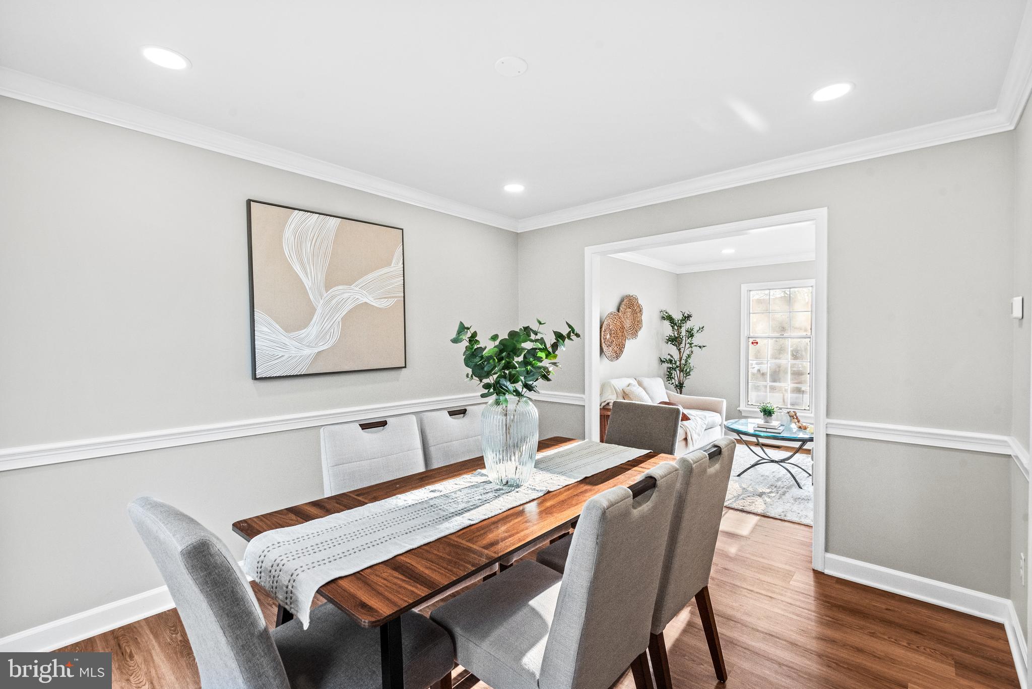 4 Dawson Dr