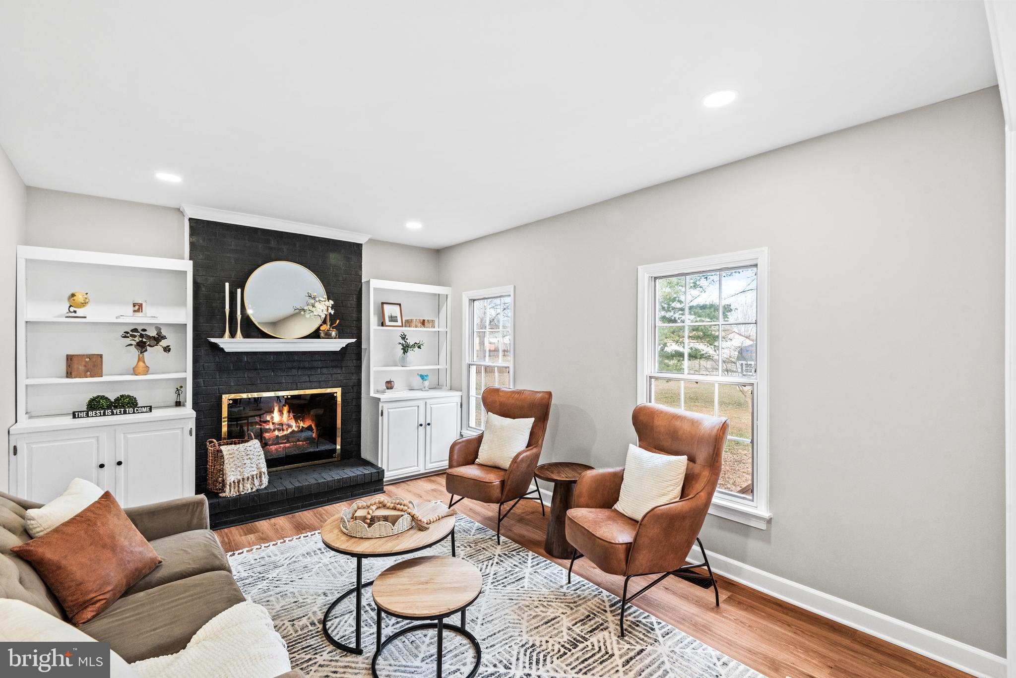 4 Dawson Dr