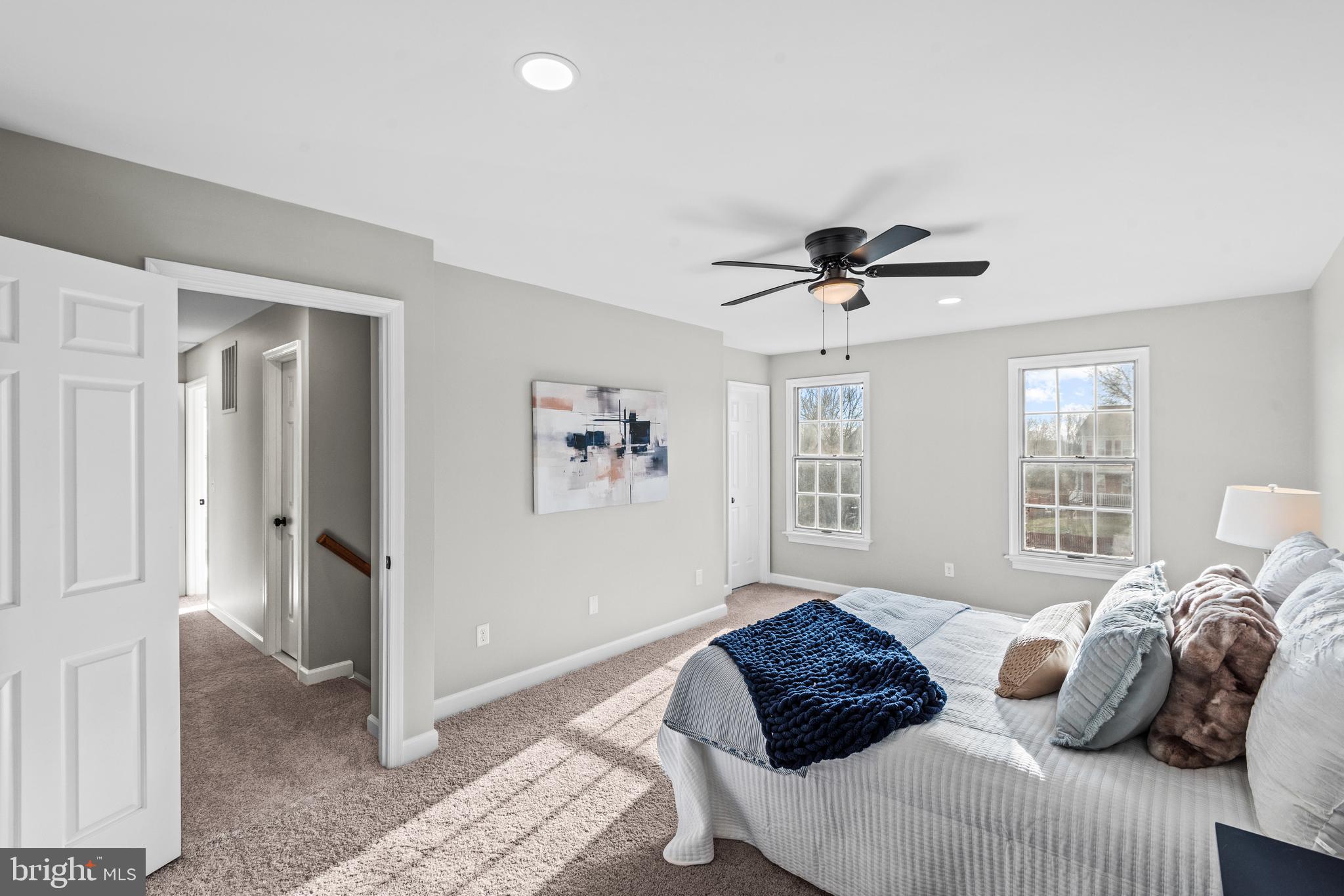 4 Dawson Dr