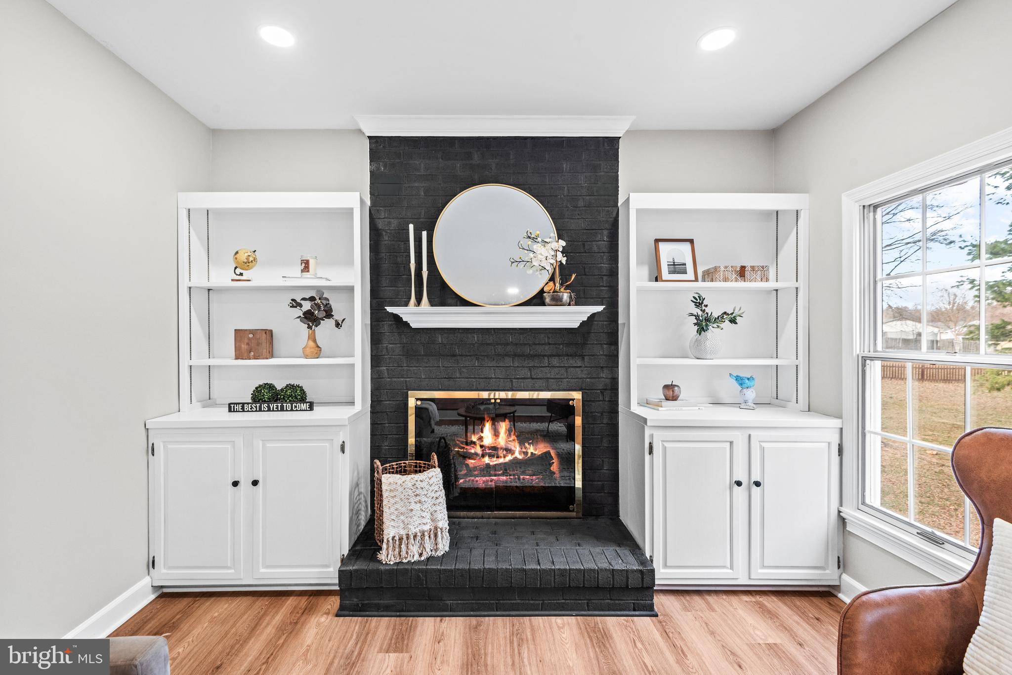 4 Dawson Dr