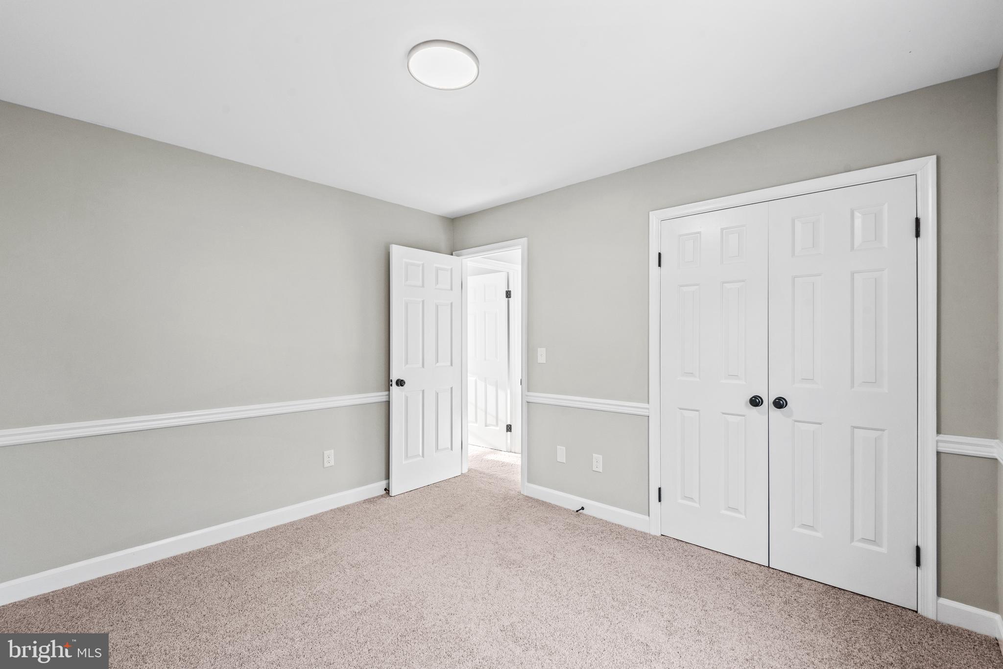 4 Dawson Dr